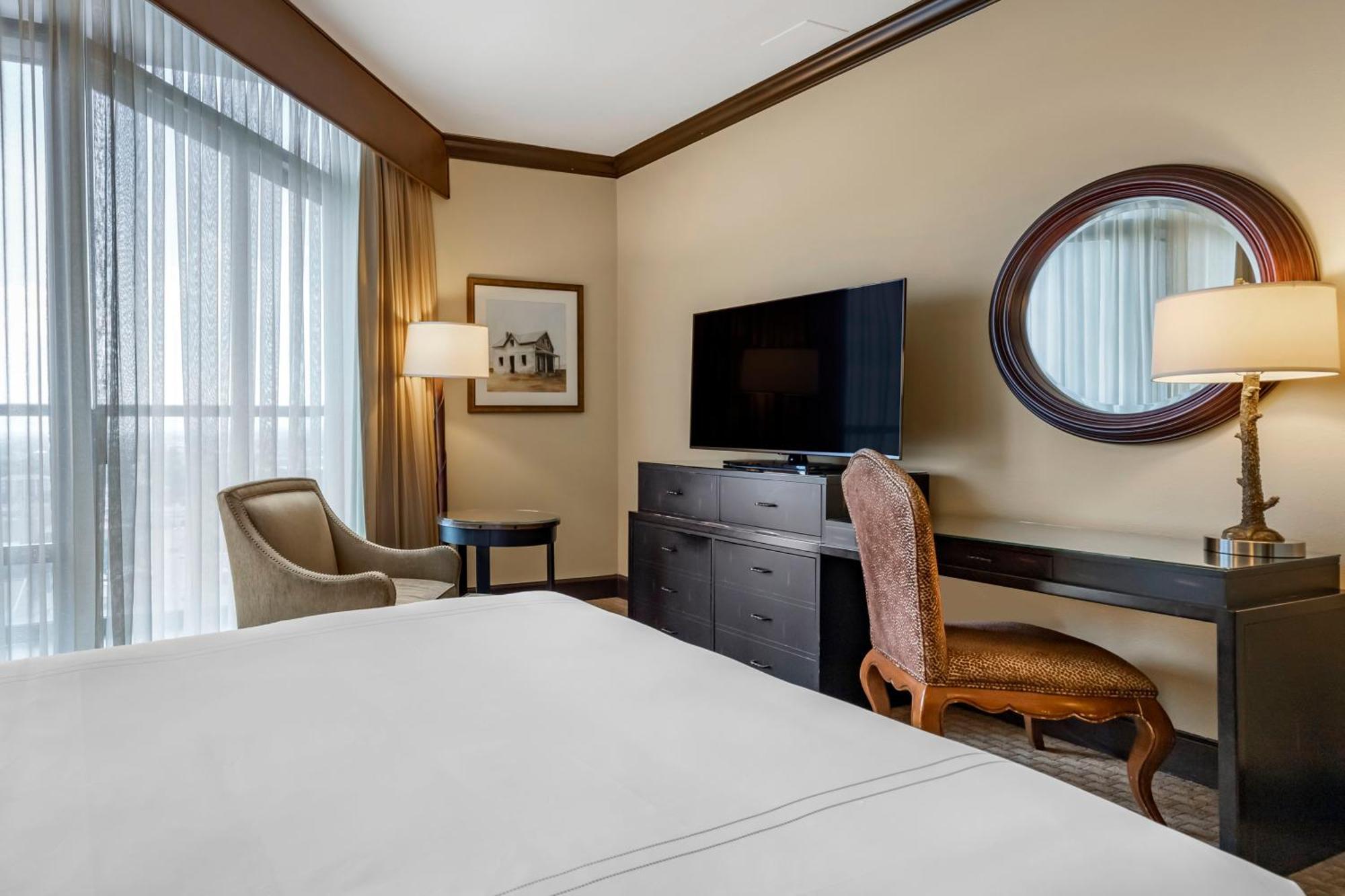 Quarto Tradicional com 1 Camas Queen-size