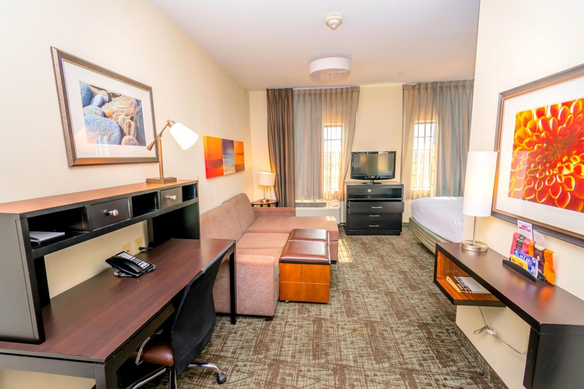Queen Studio Suite