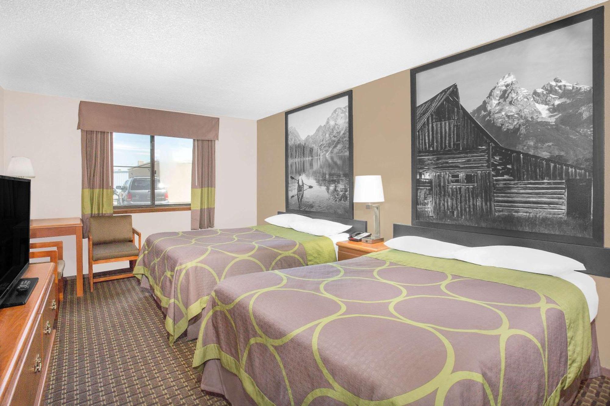 Deluxe Double Room with Two Double Beds - Non-Smoking