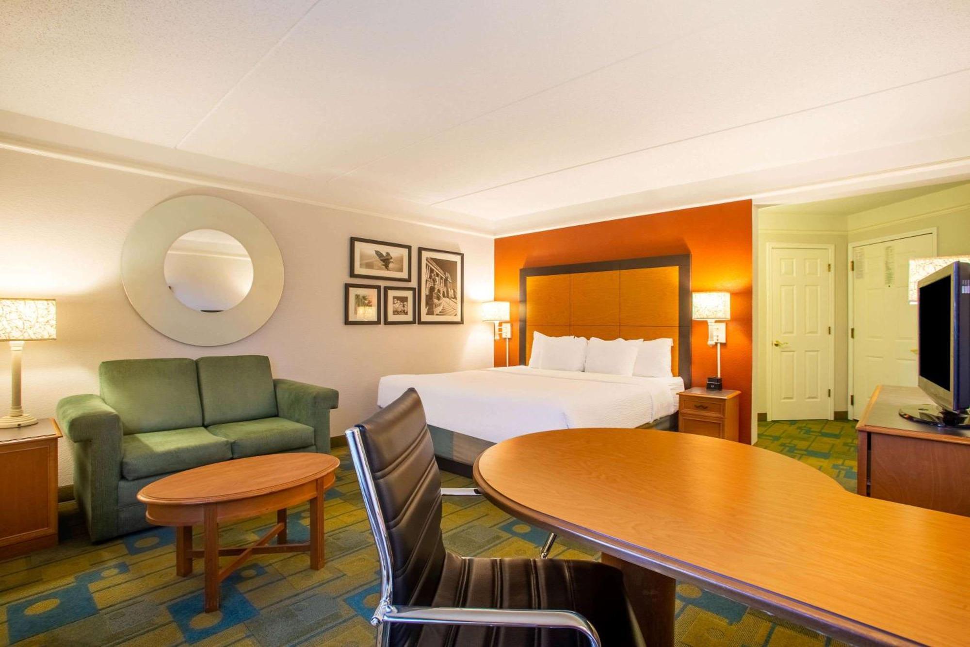 Executive King Room