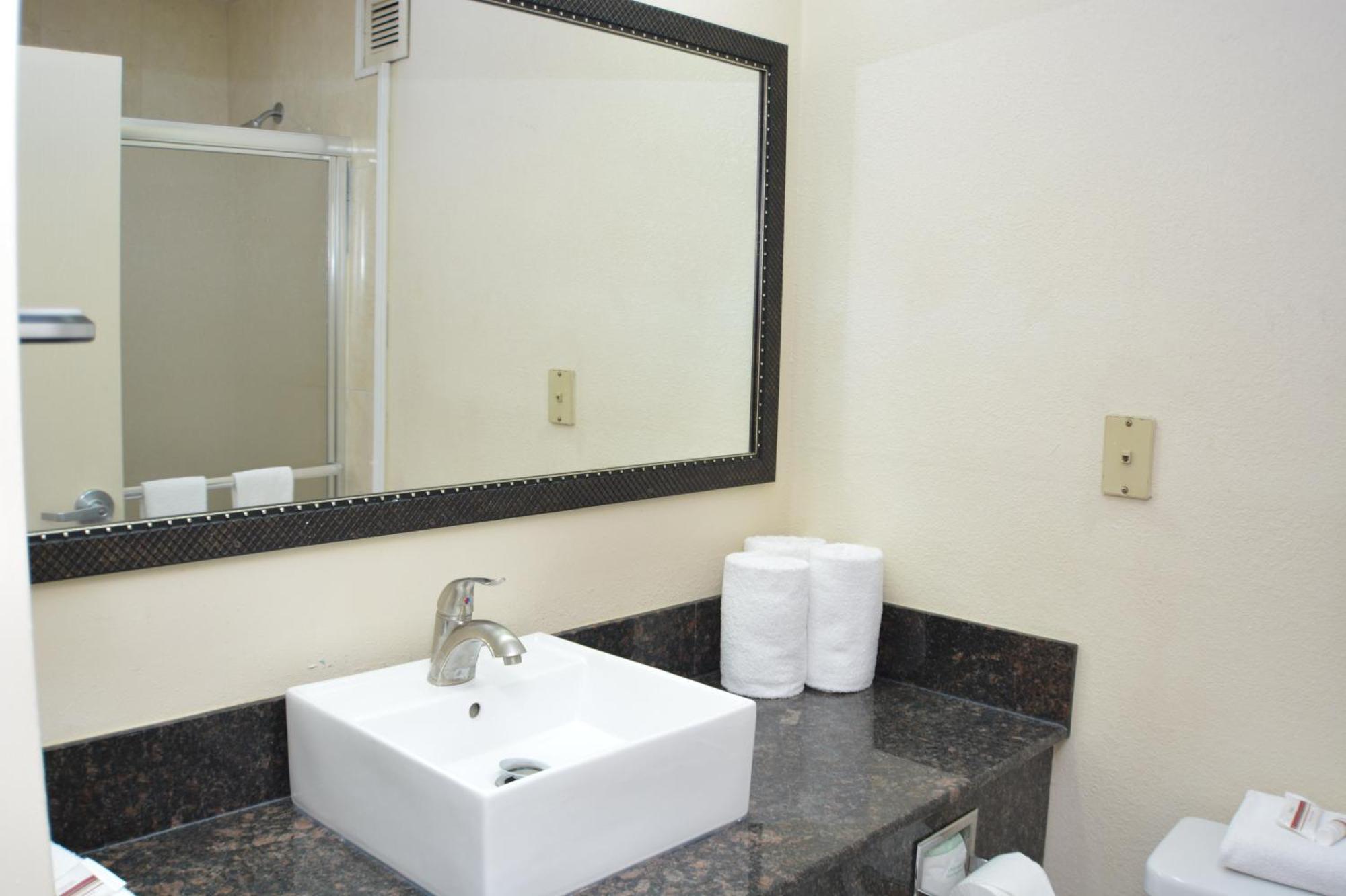 Suite with Two Double Beds Smoke Free