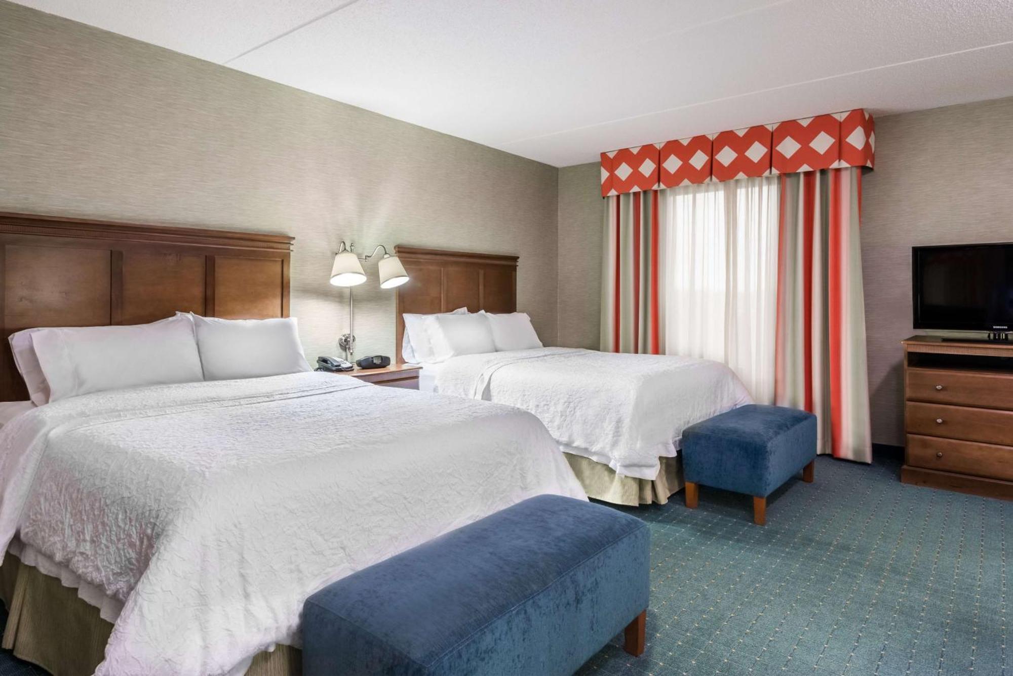 Room with Two Queen Beds - Non-Smoking
