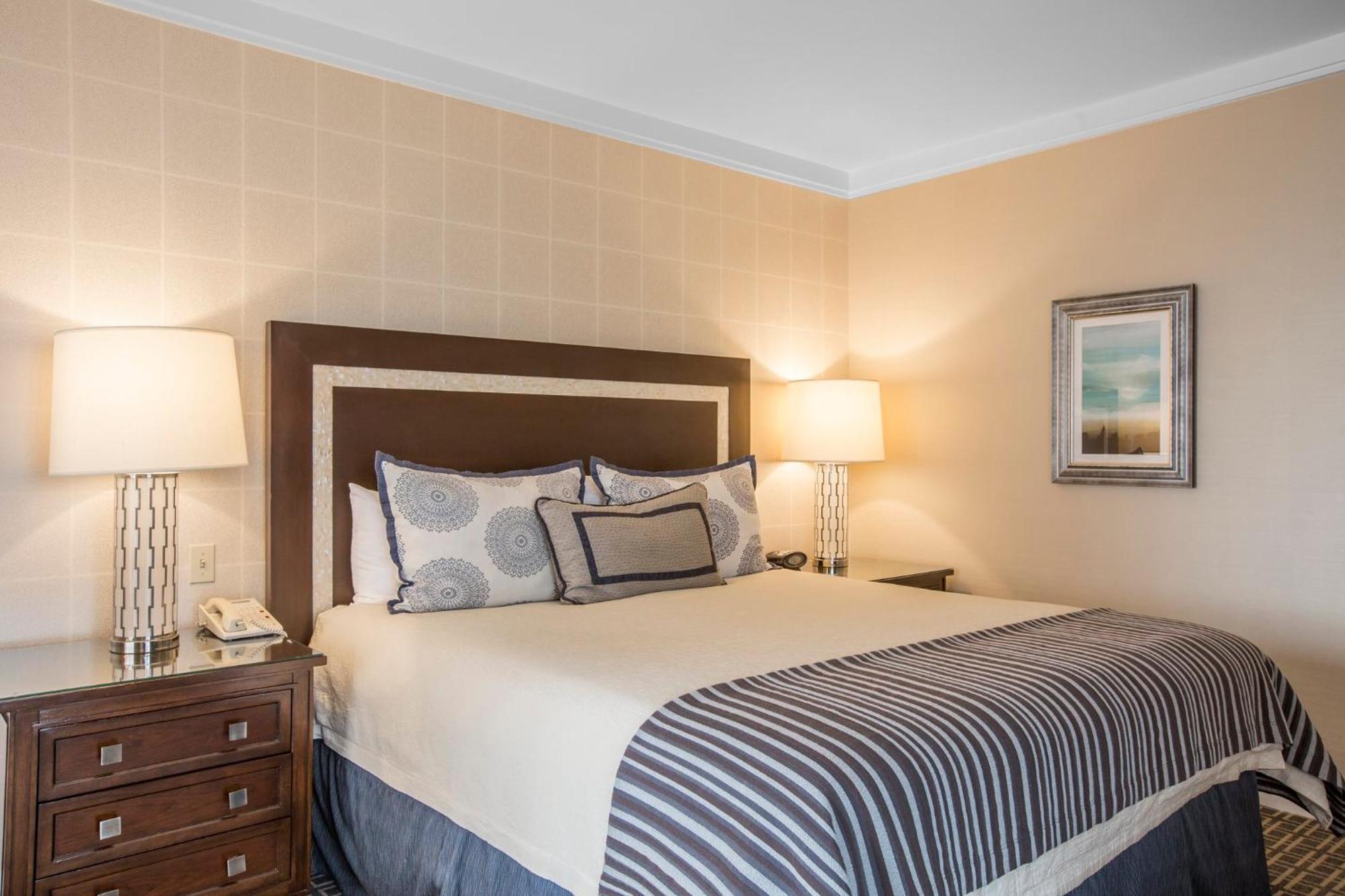 Premier King Room