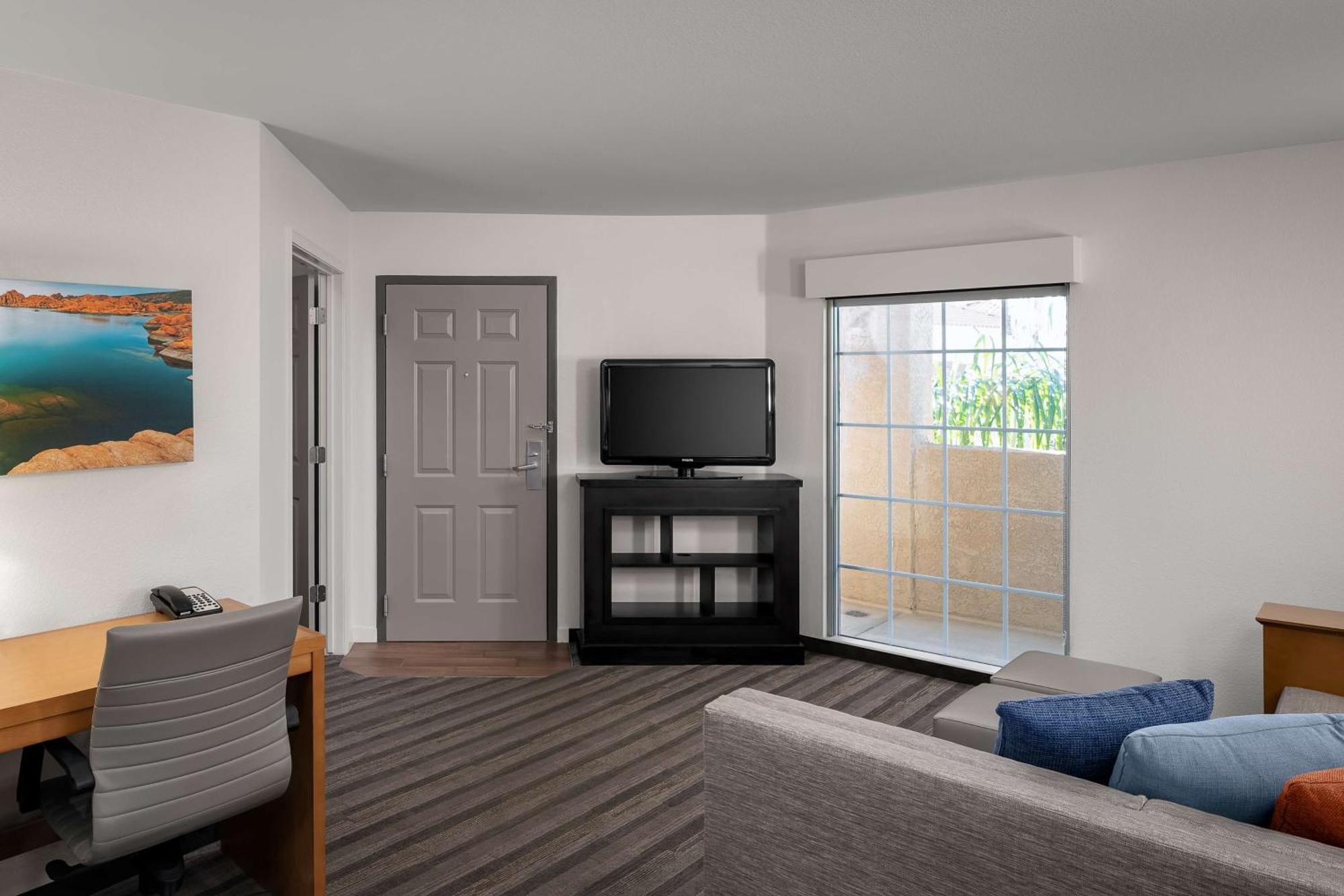 One-Bedroom King Suite