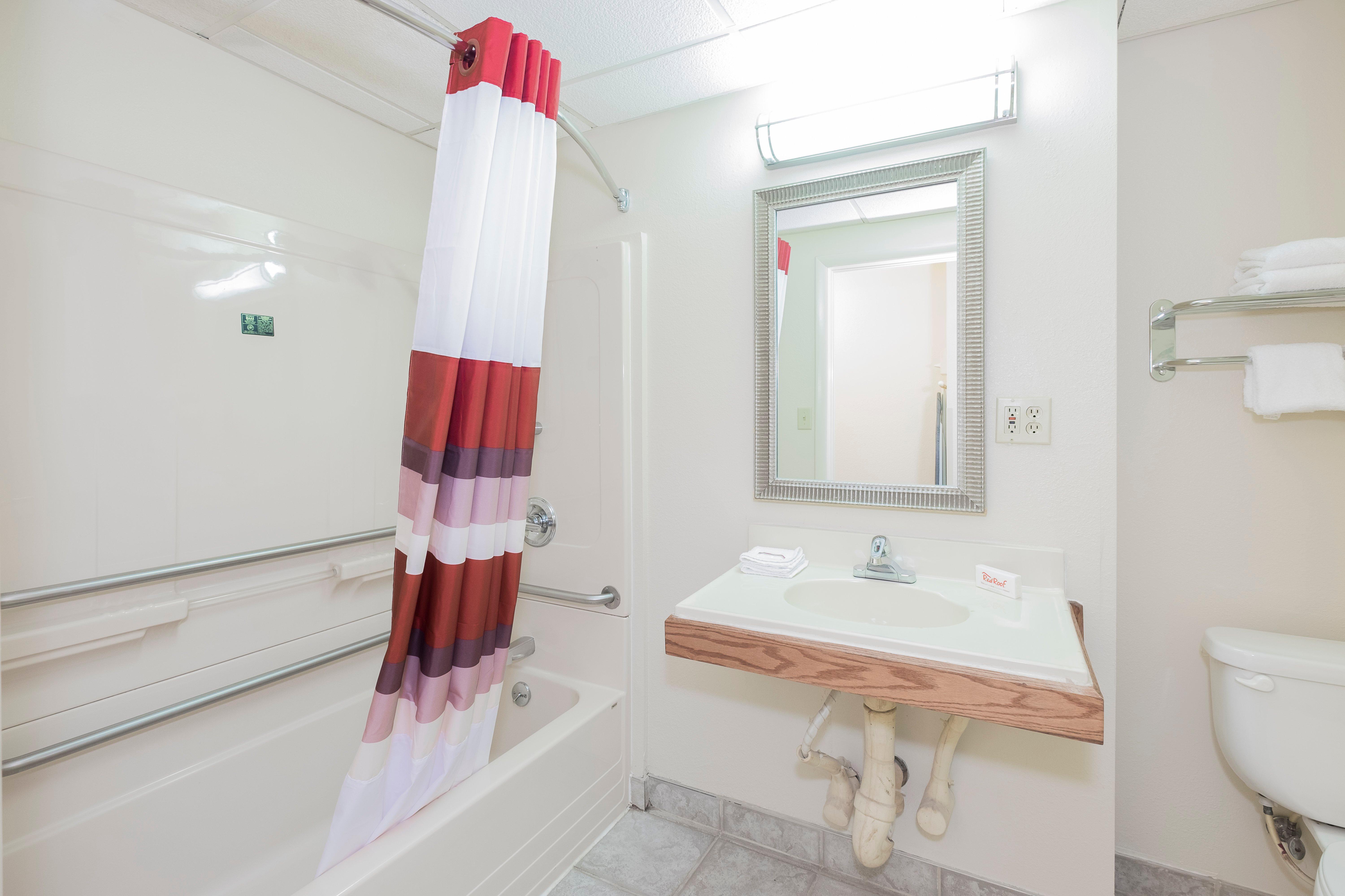 Queen Room - Disability Access