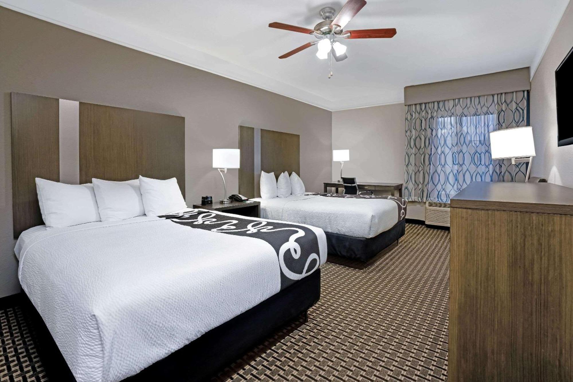 Queen Room Two Queen Beds