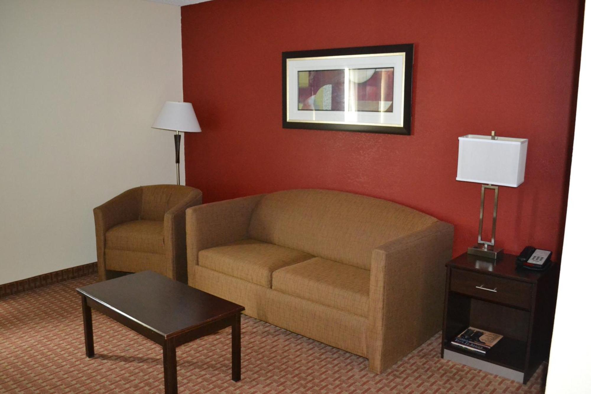 King Suite Additional Living Area