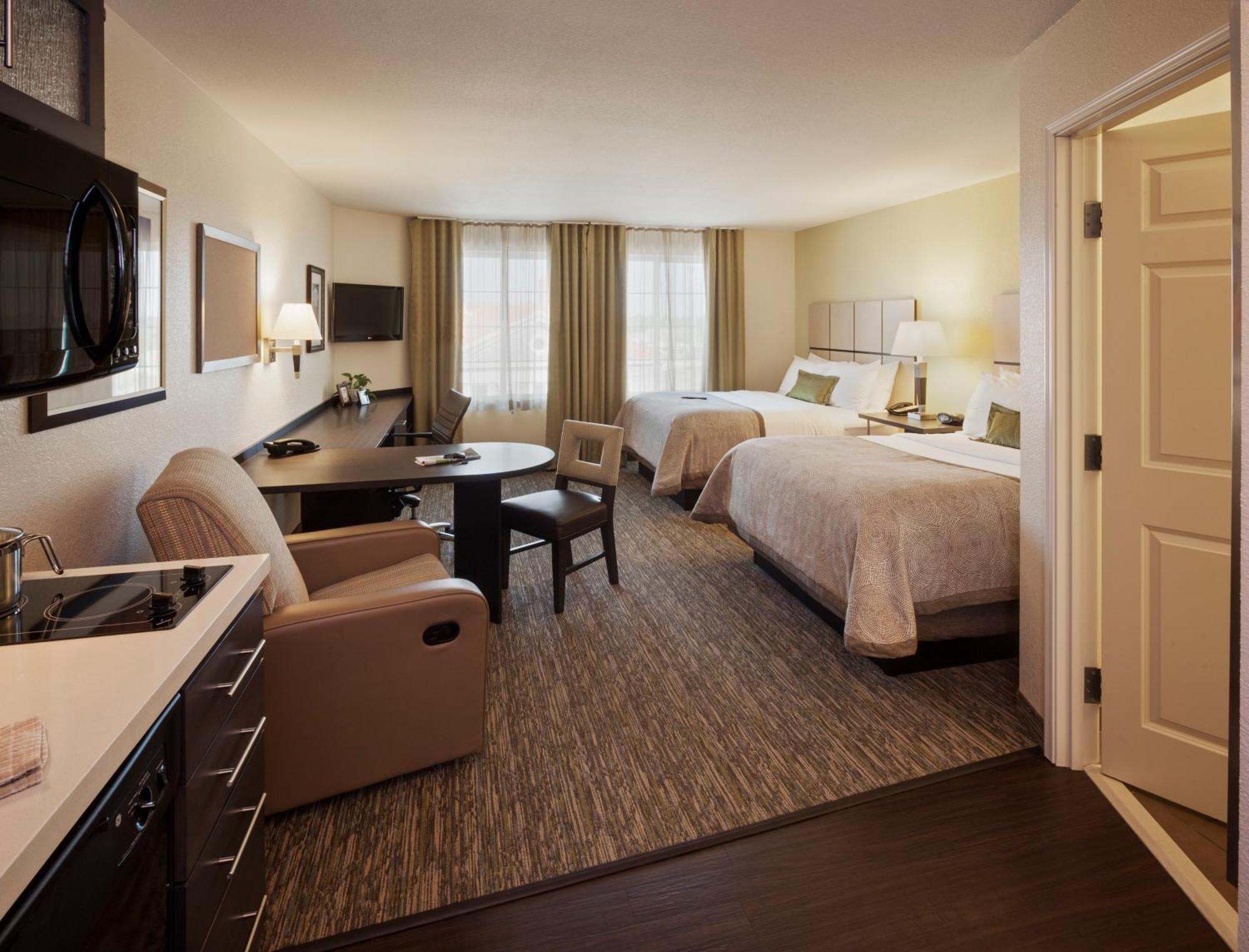Studio Suite Two Queen Beds