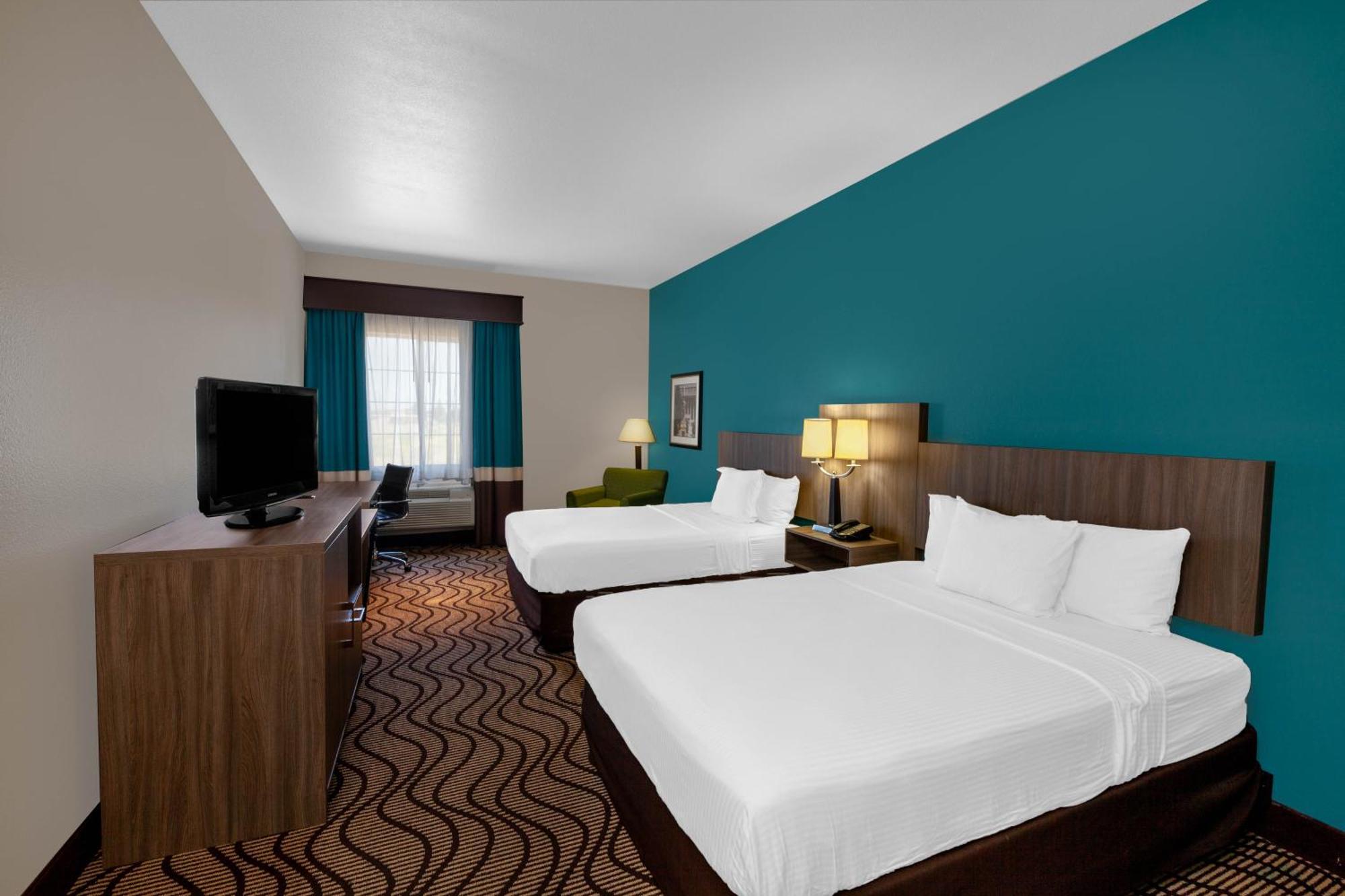 Queen Room with Two Queen Beds - Mobility Accessible/Non-Smoking
