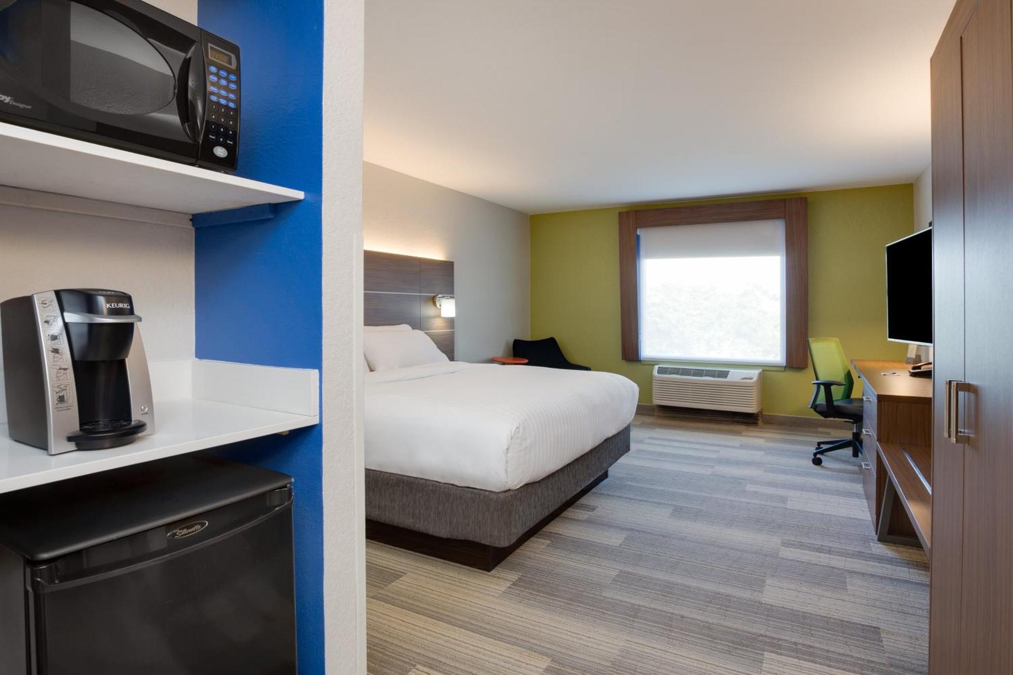 Standard King Room