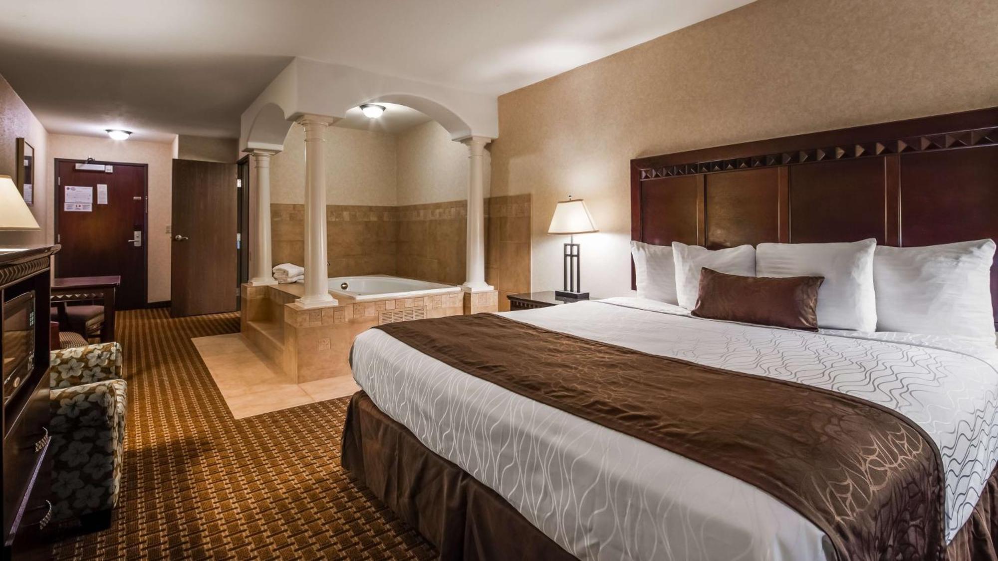 King Suite Jacuzzi Non-Smoking