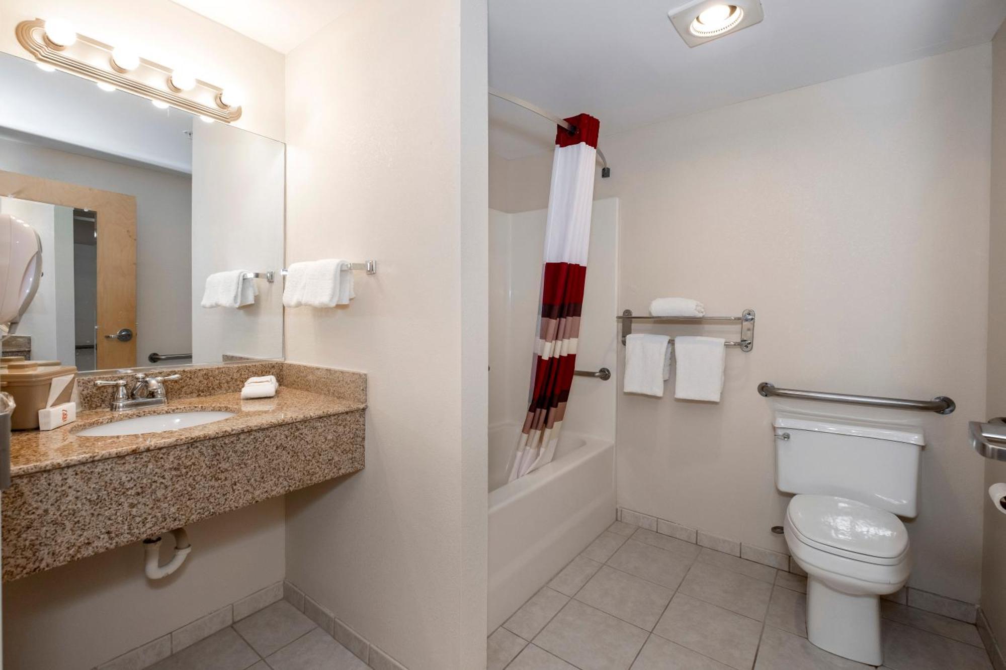 Deluxe Room with One Double Bed Disability Access Smoke Free