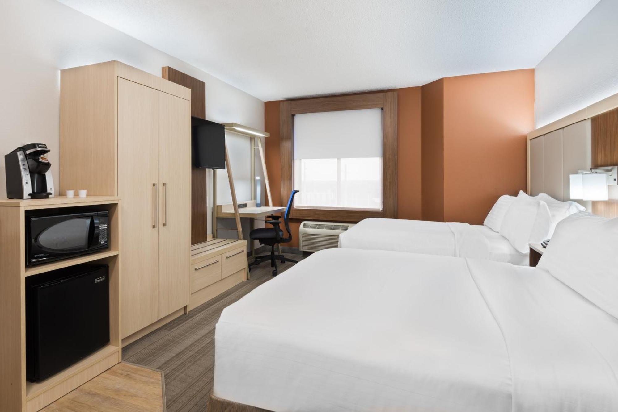 Standard Double Room Two Double Beds