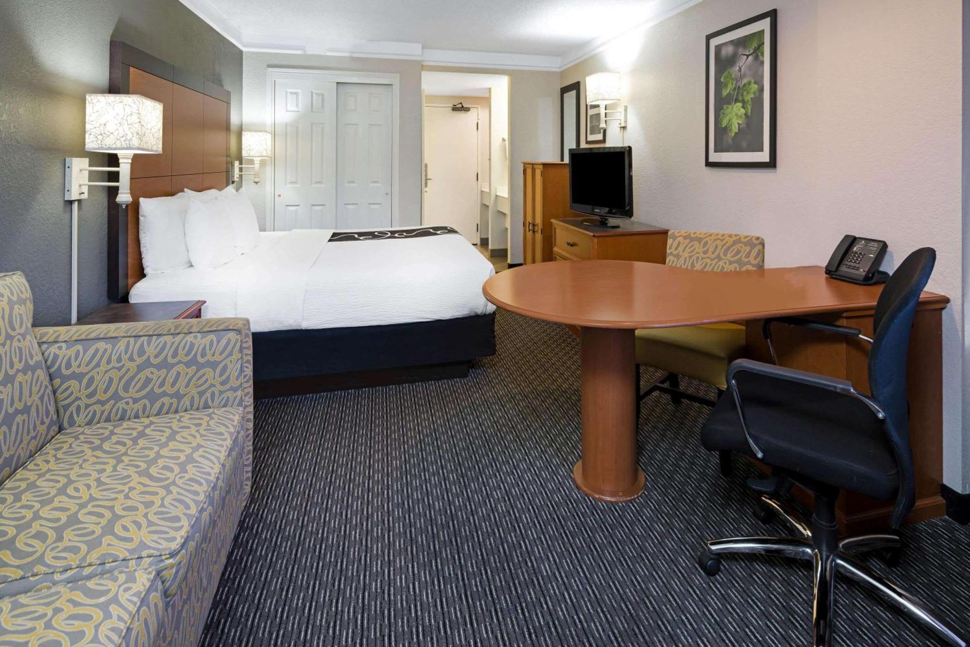 Executive King Room