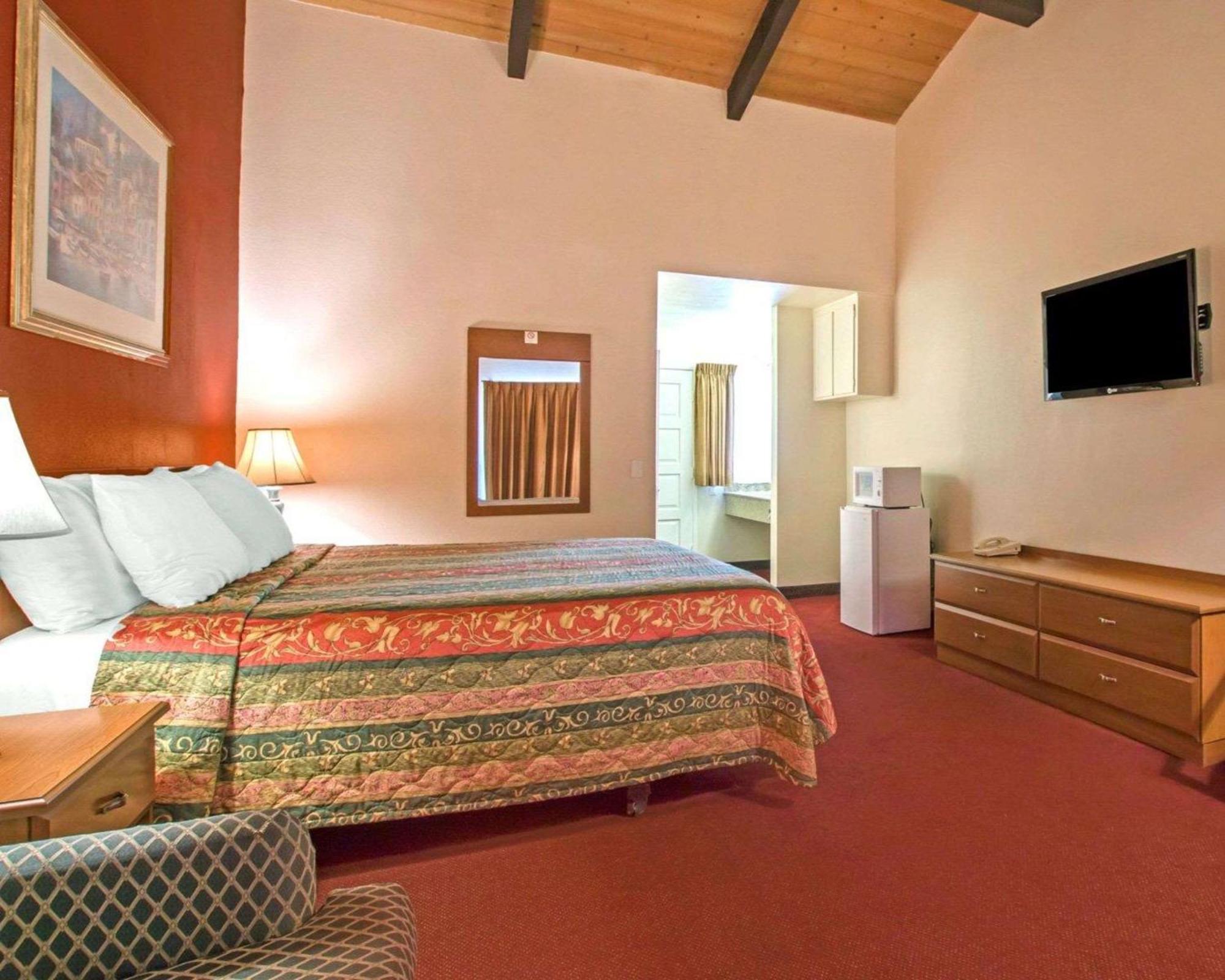 King Room Non-Smoking