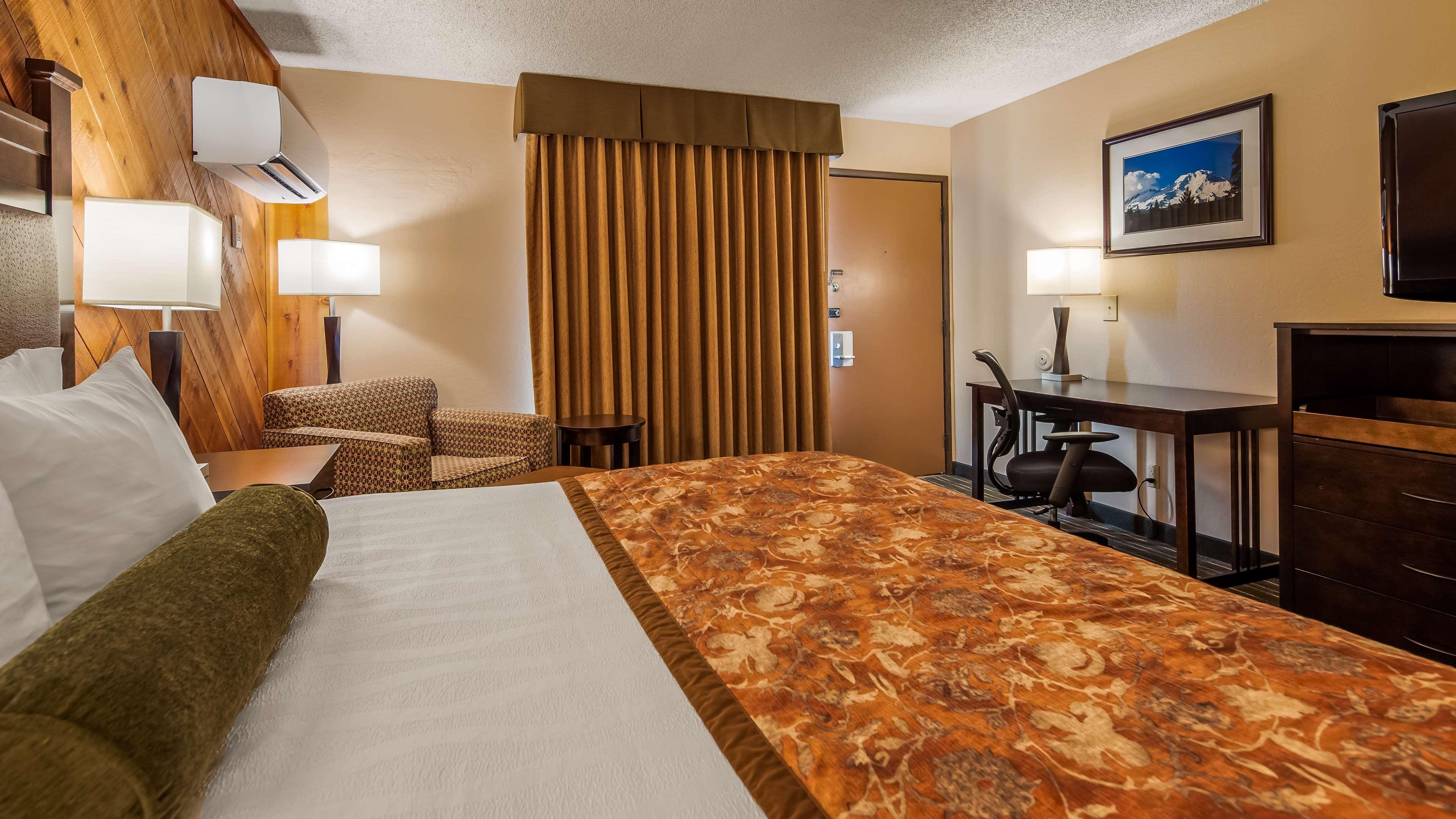 King Room Mountain View Non-Smoking