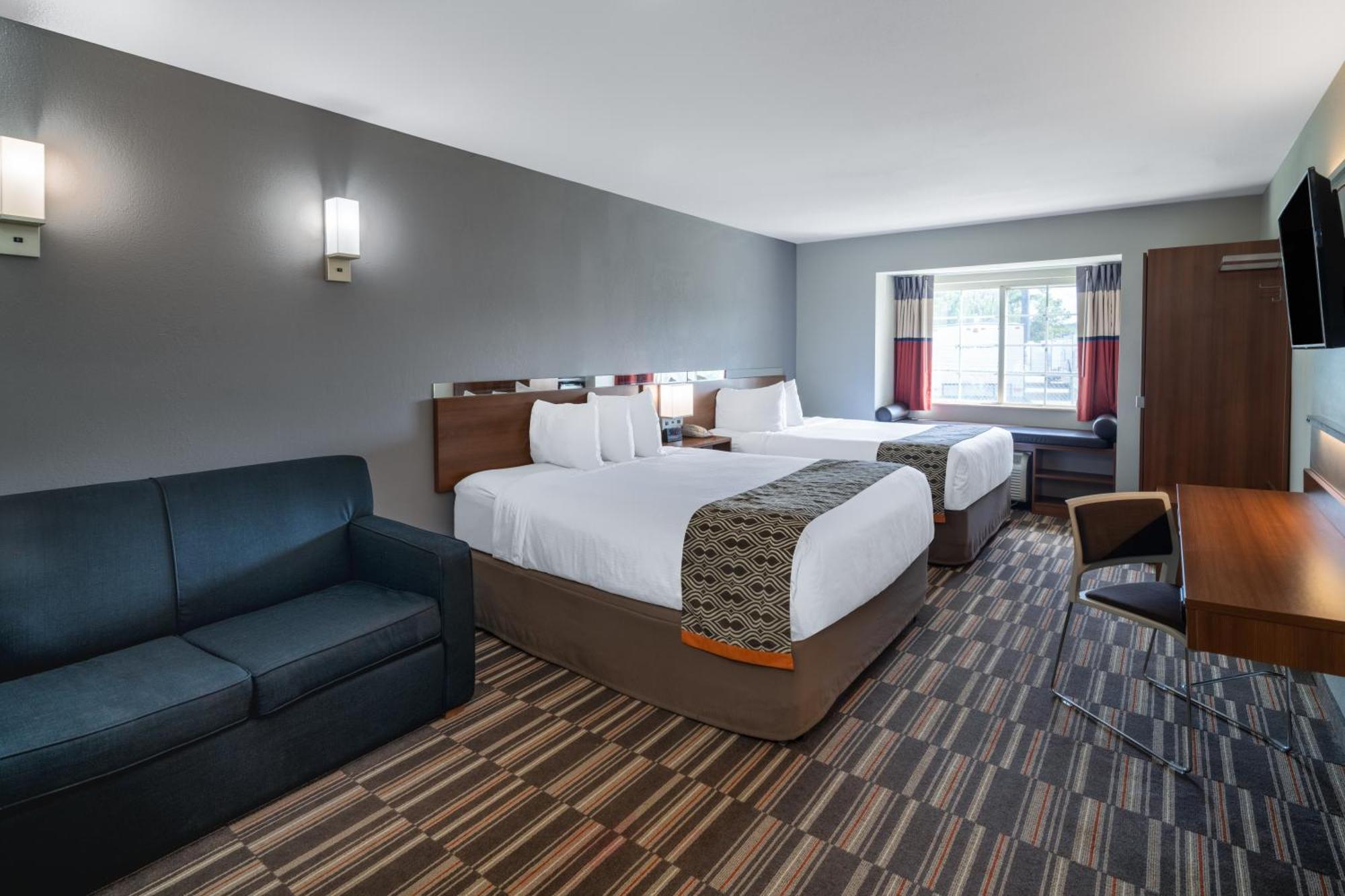 Suite with Two Queen Beds - Non-Smoking