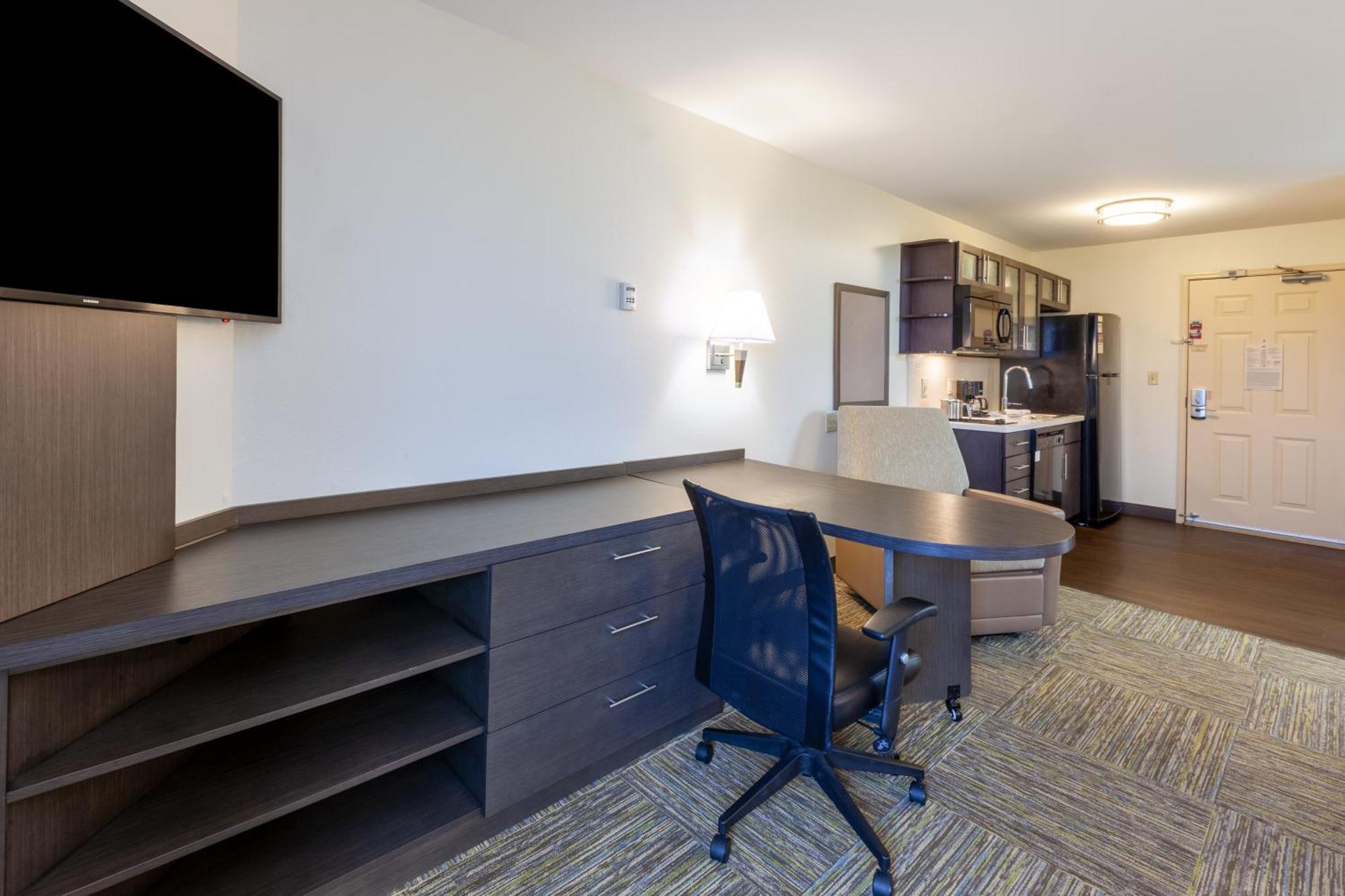 King Studio Suite