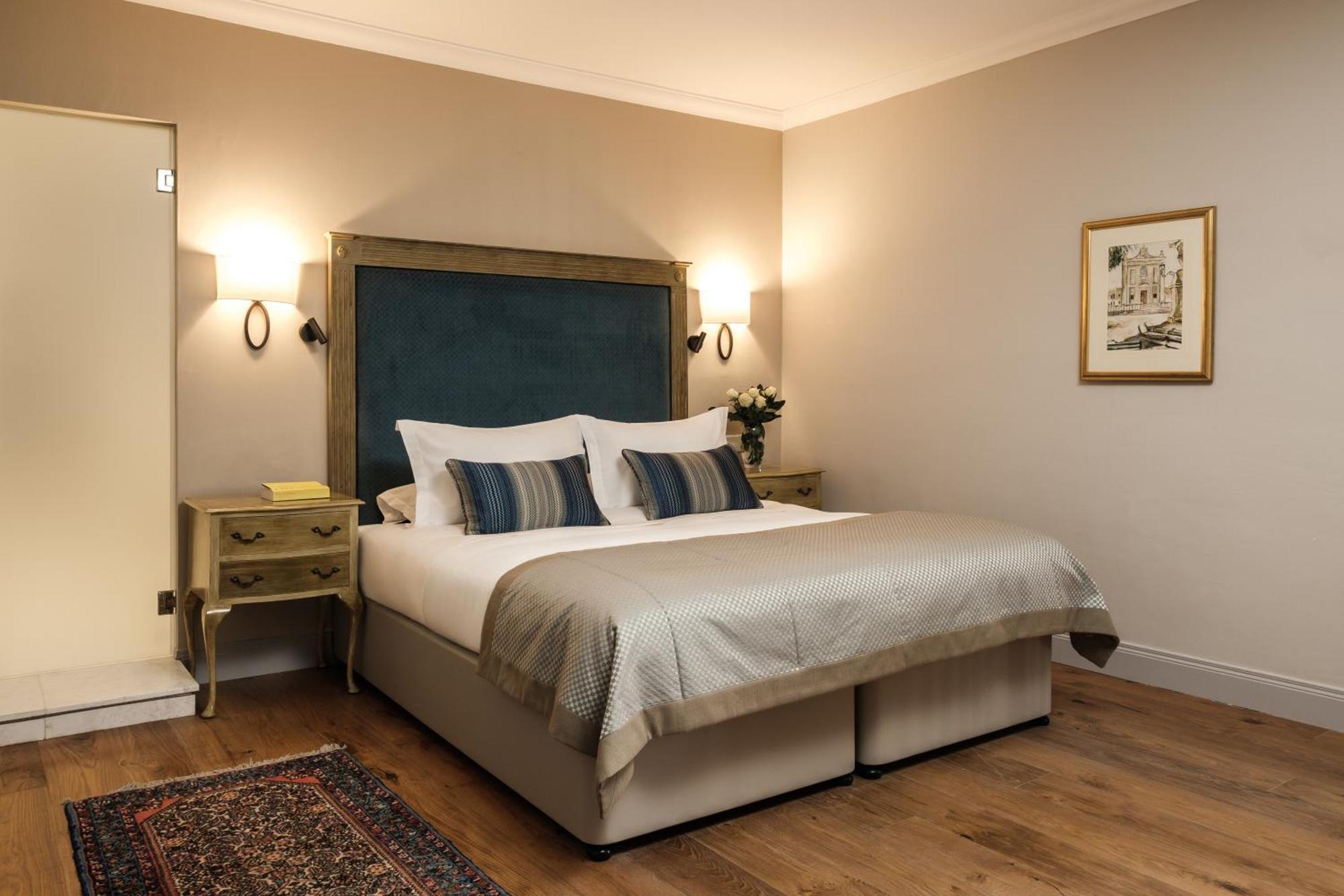 Suite Supérieure avec Terrasse et Bain à Remous
