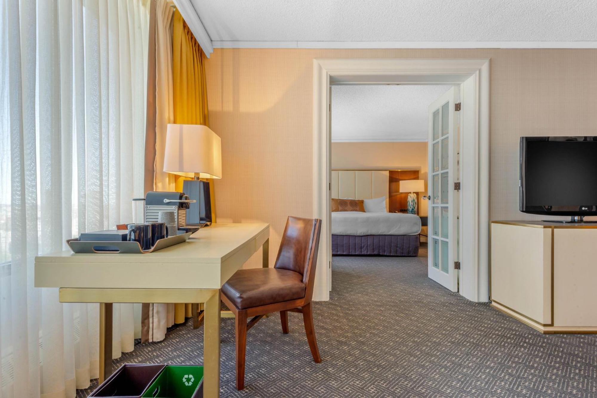 Suite Omni avec 1 Lit King-Size et Canapé-Lit