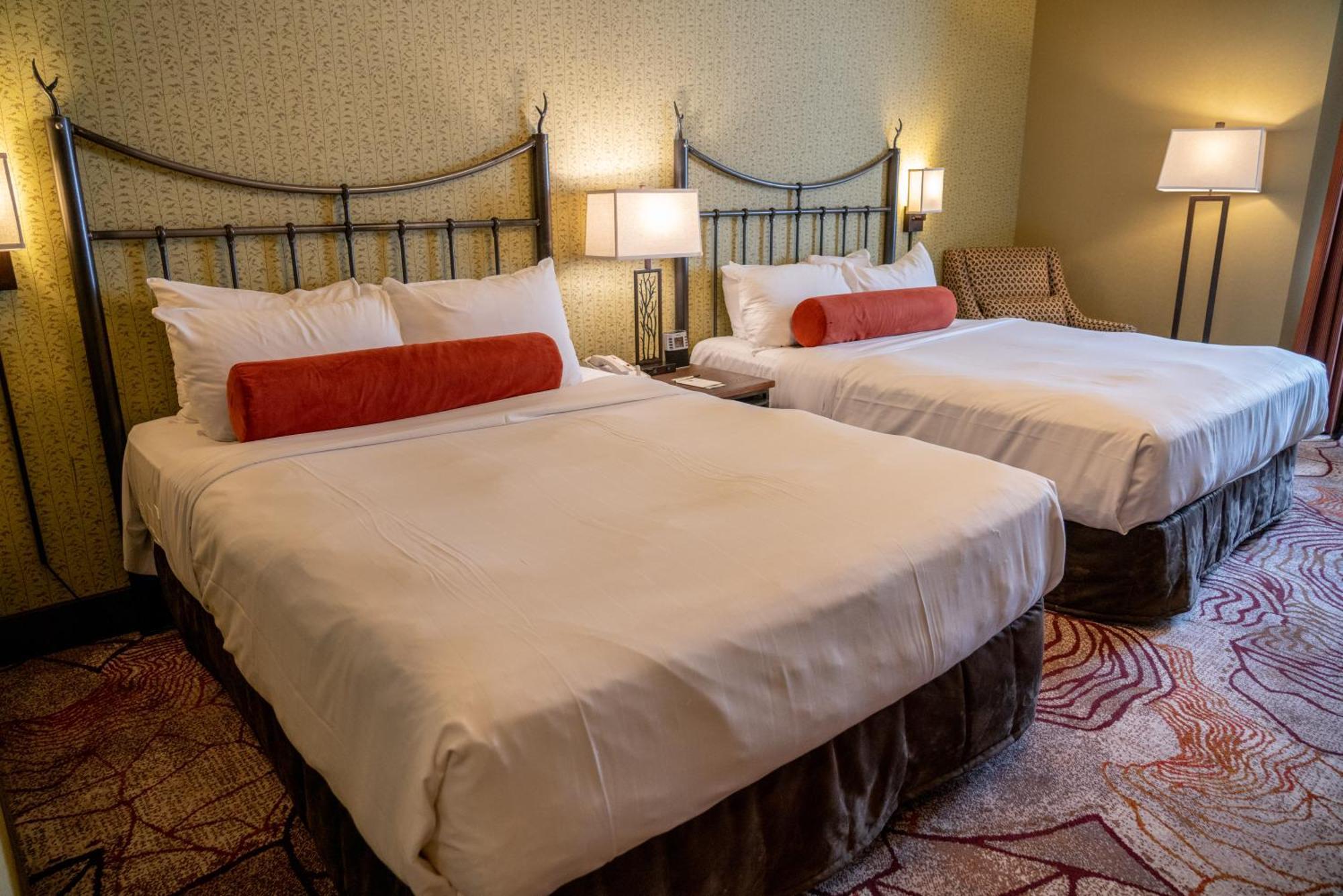 2 Superior Zimmer mit Queensize-Betten
