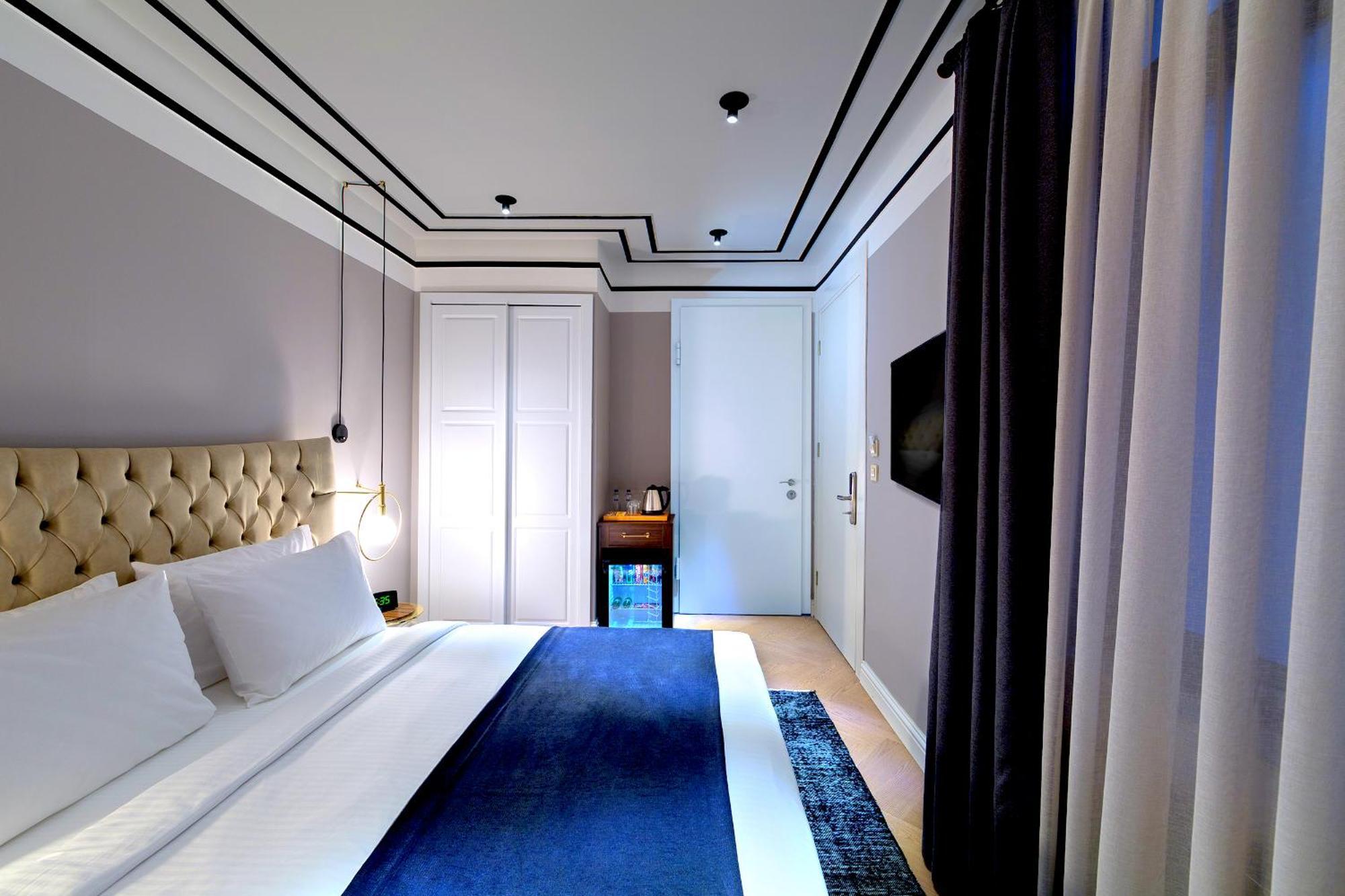 Economy Double Room no window