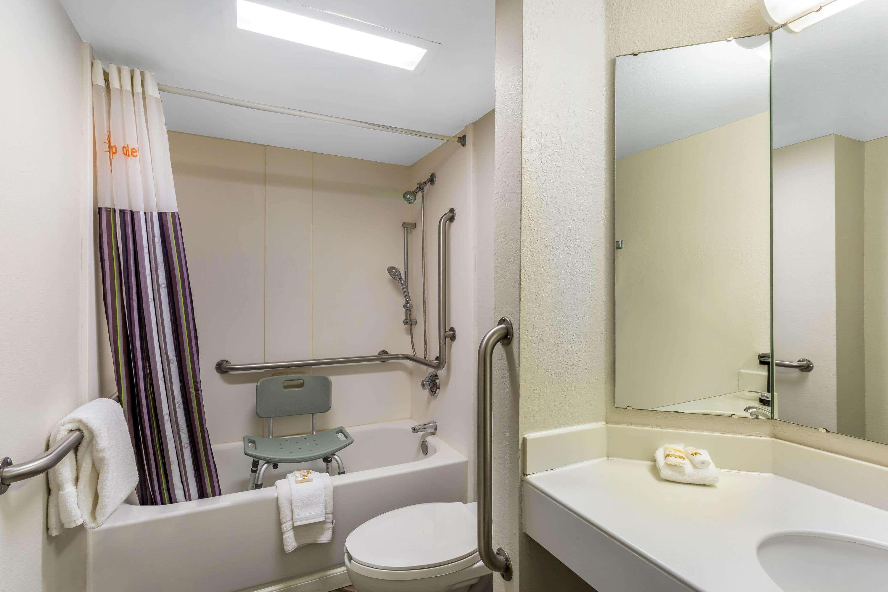King Room Roll Shower Mobility Access or Non-Smoking
