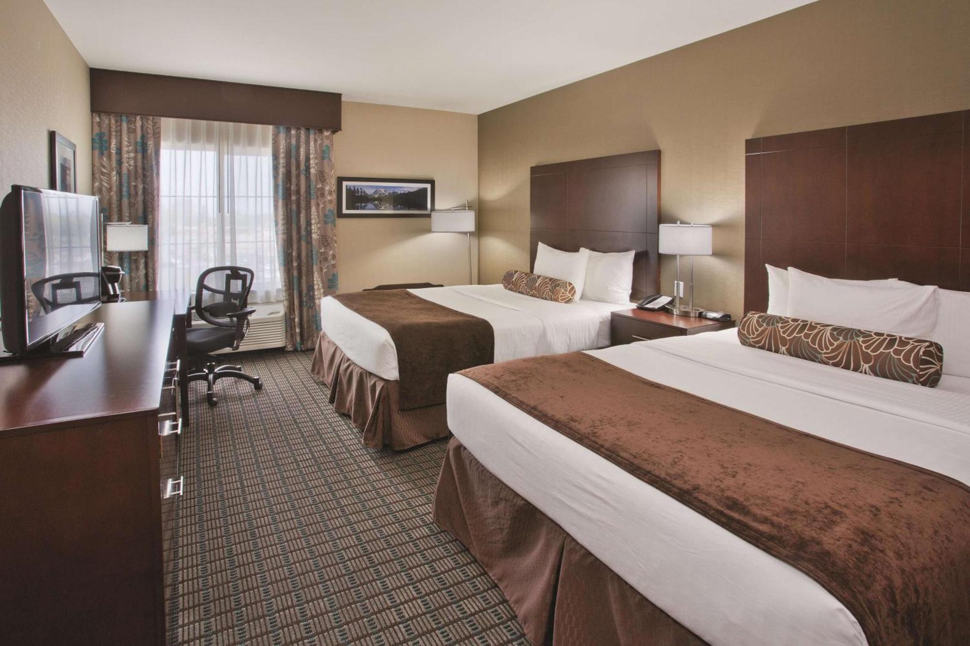 Deluxe Double Room with Two Double Beds