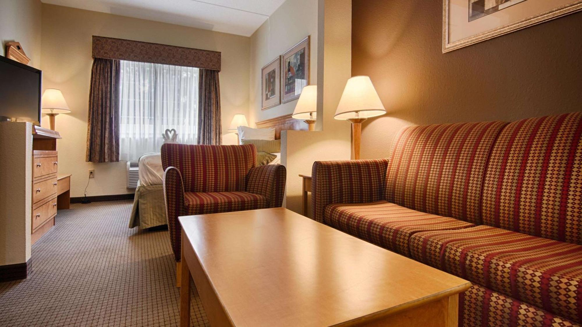 Mini King Suite Non-Smoking