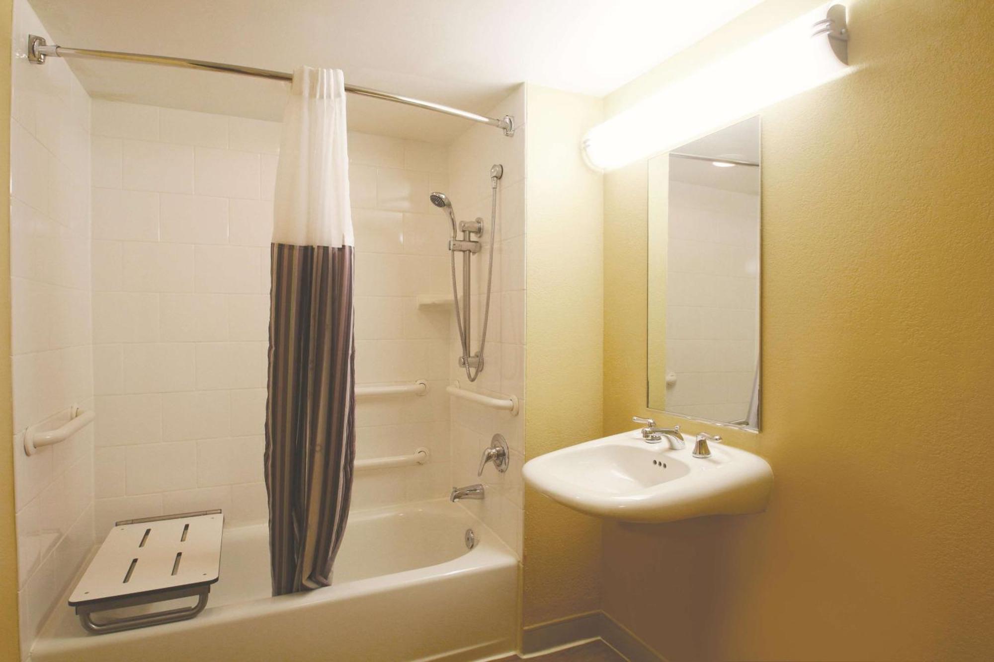 Queen Room Disability Access