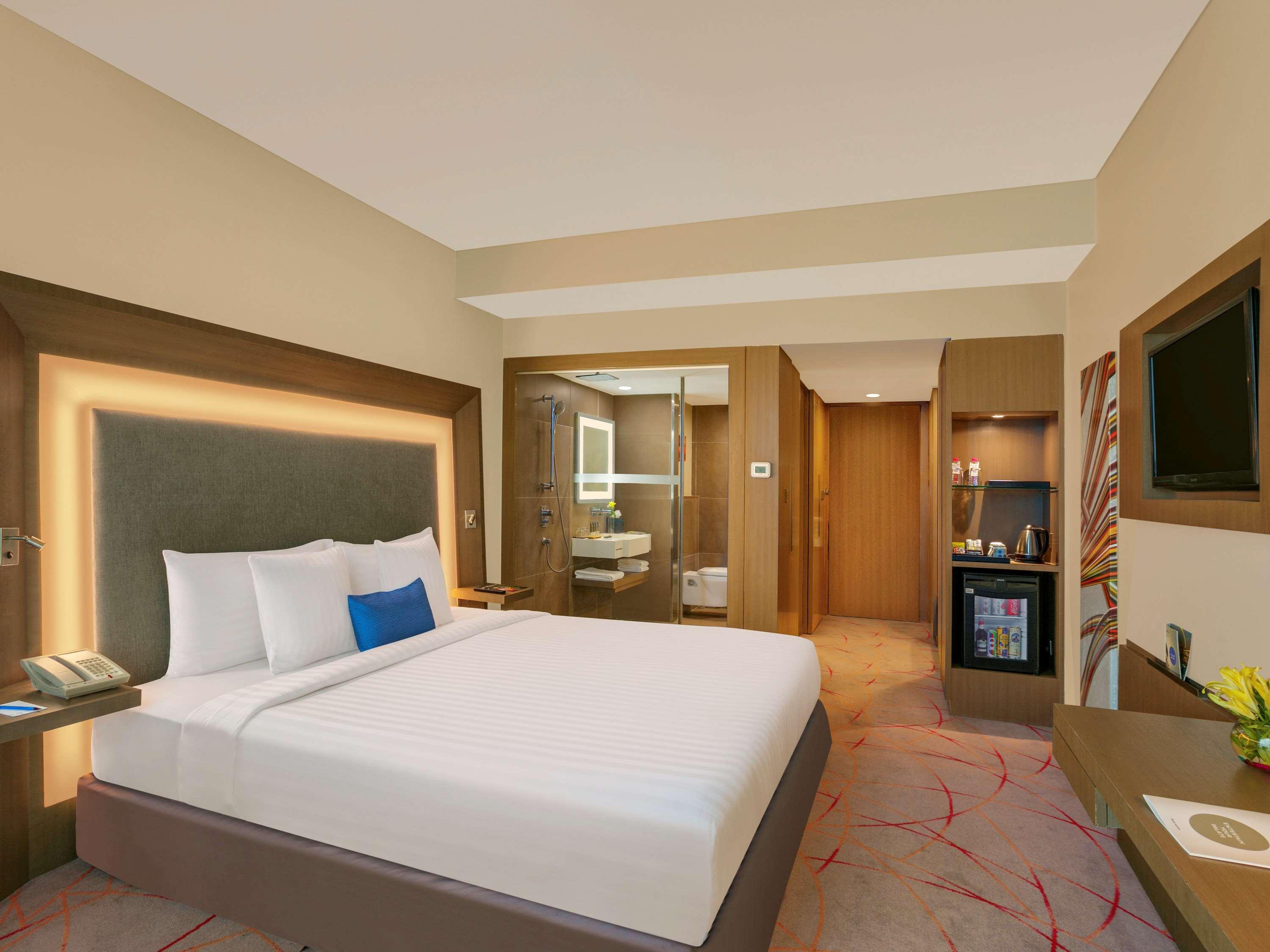 Superior King Room on Food & Beverage Laundry SPA