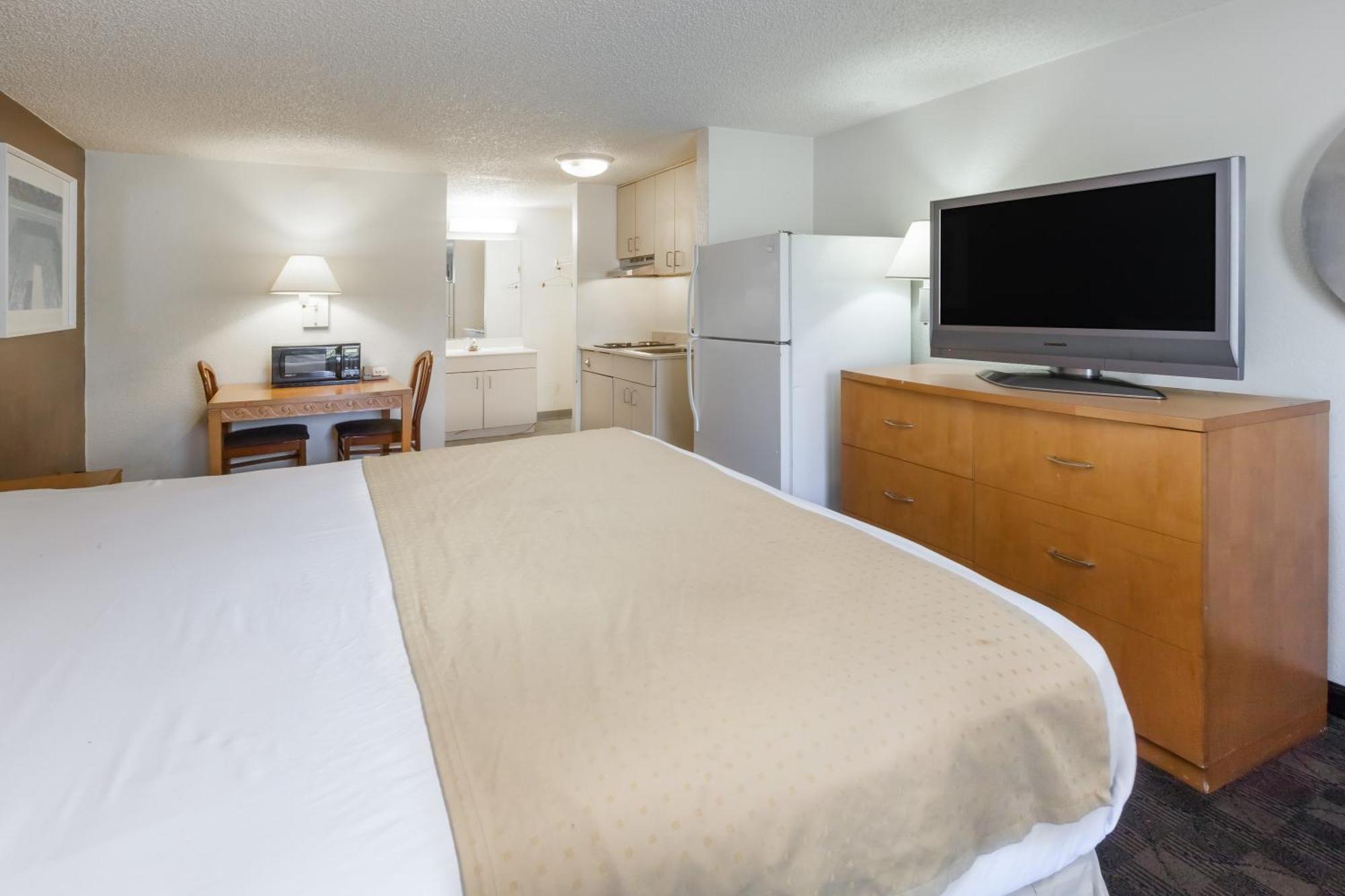 Superior King Suite