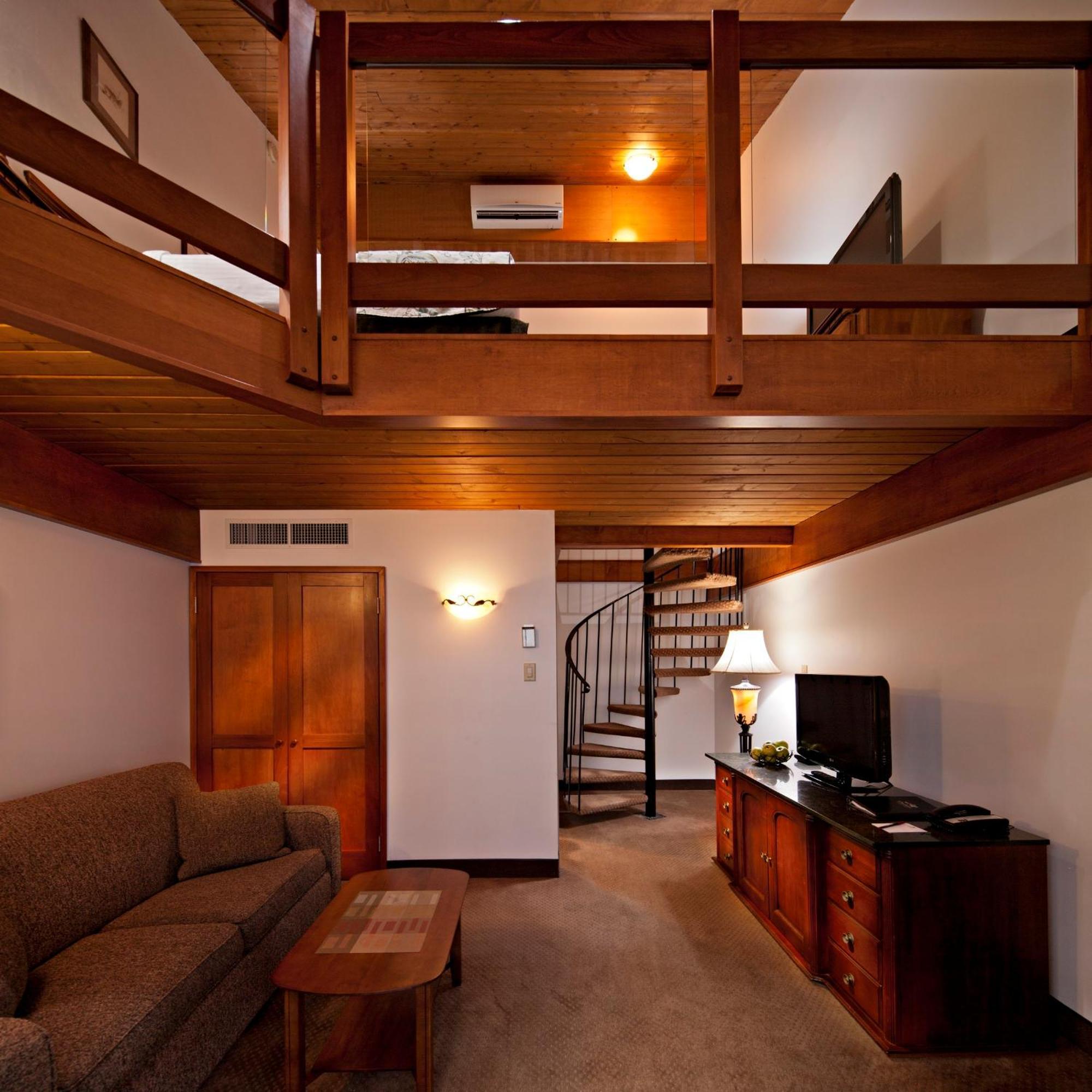King Loft Fireplace