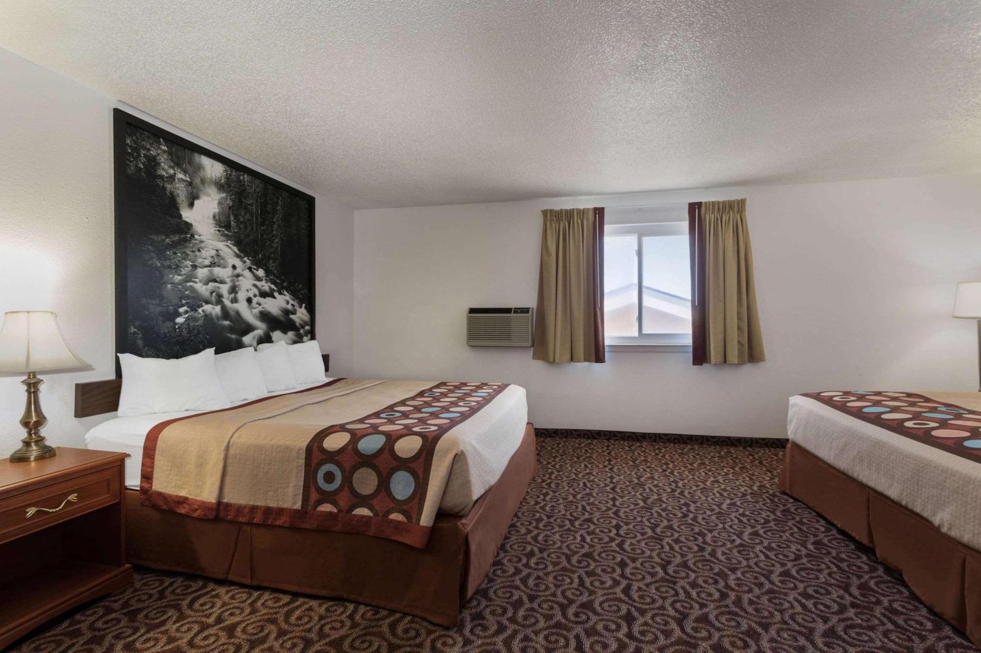 King Room Two King Beds Non-Smoking