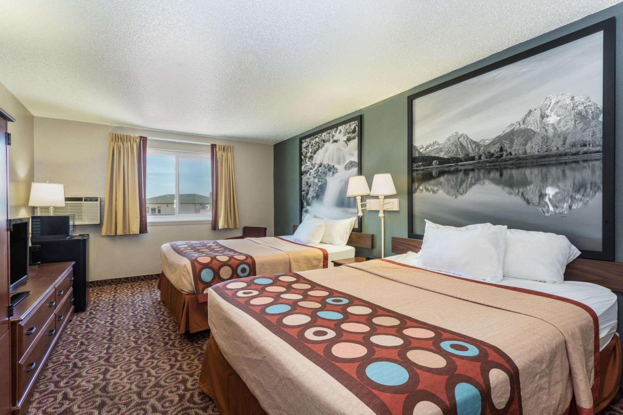 Double Room Two Double Beds Non-Smoking
