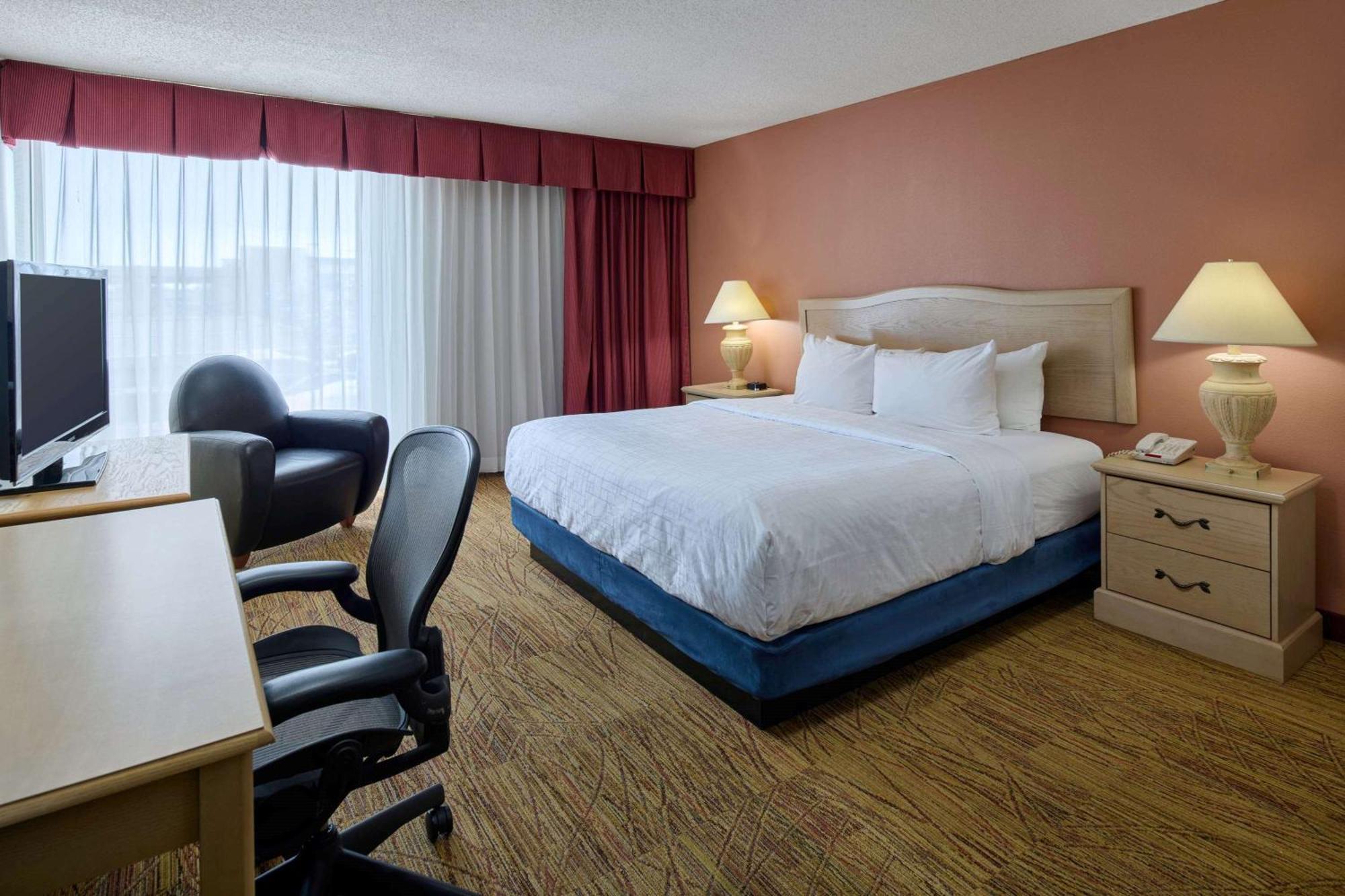 Standard King Room
