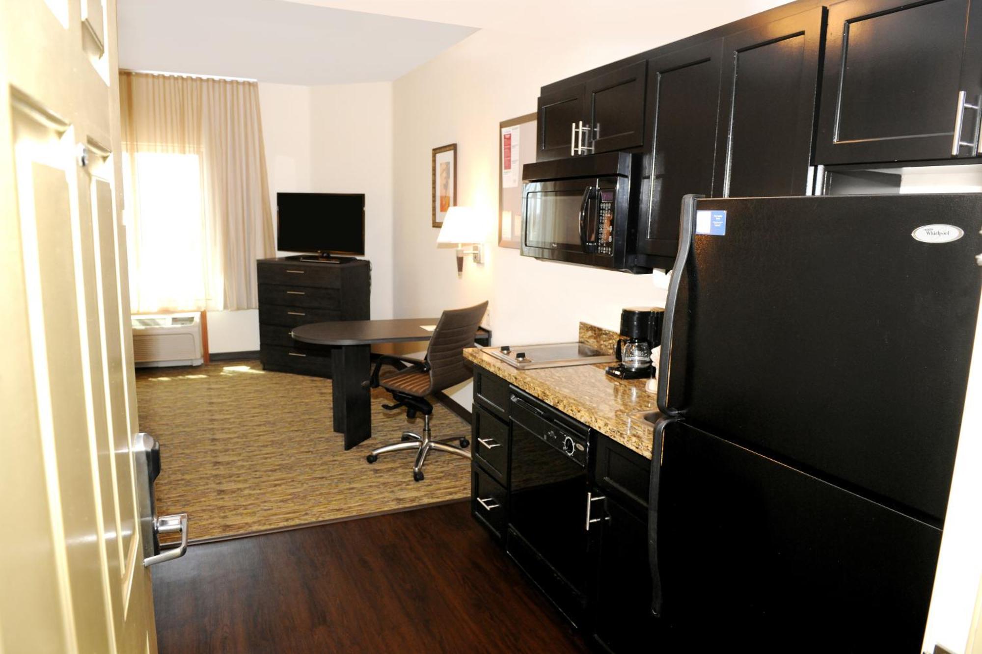 Queen Studio Suite