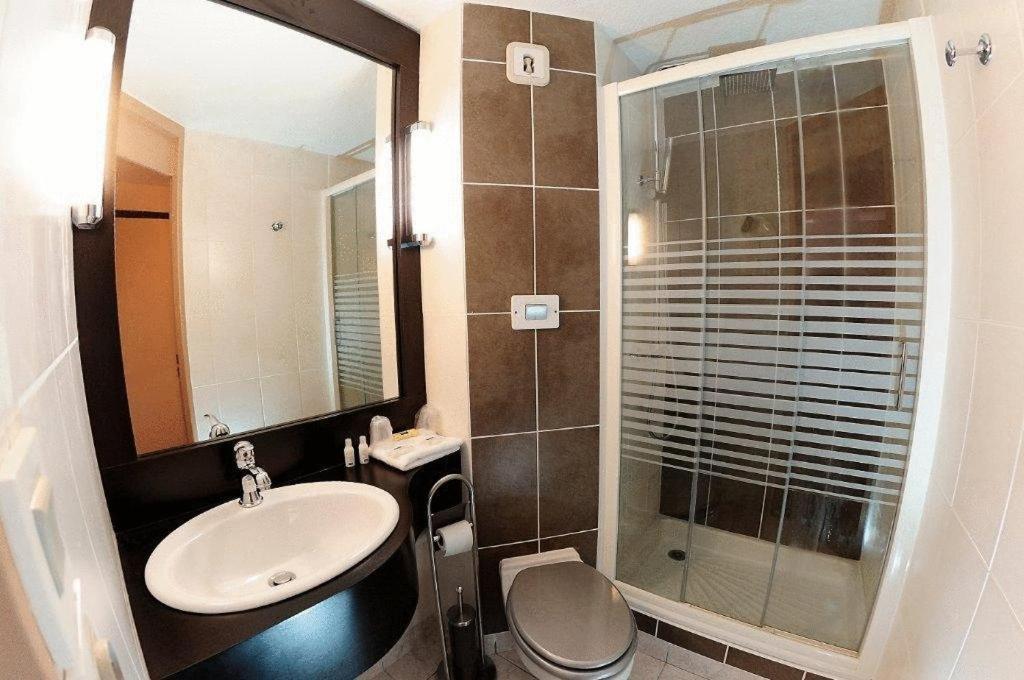 Double Room 1 Double Bed