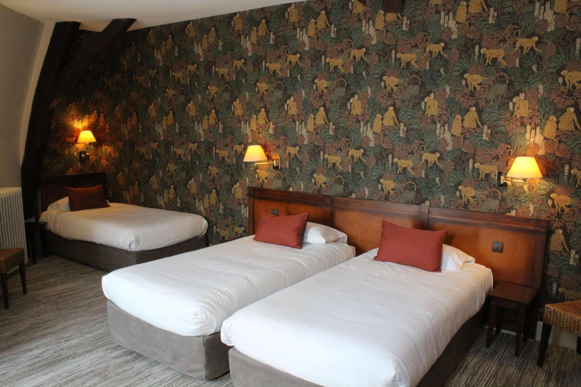 Chambre Confort avec 3 Lits Simples - Non-Fumeurs