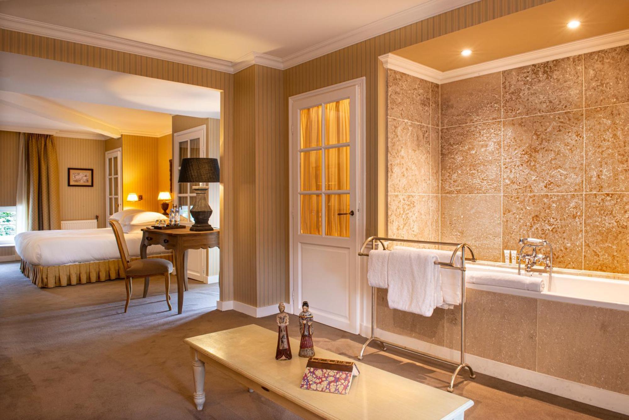Prestige Room