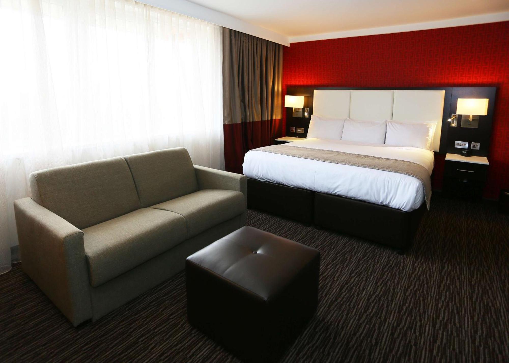 King Room Sofa Bed Mobility Accessible