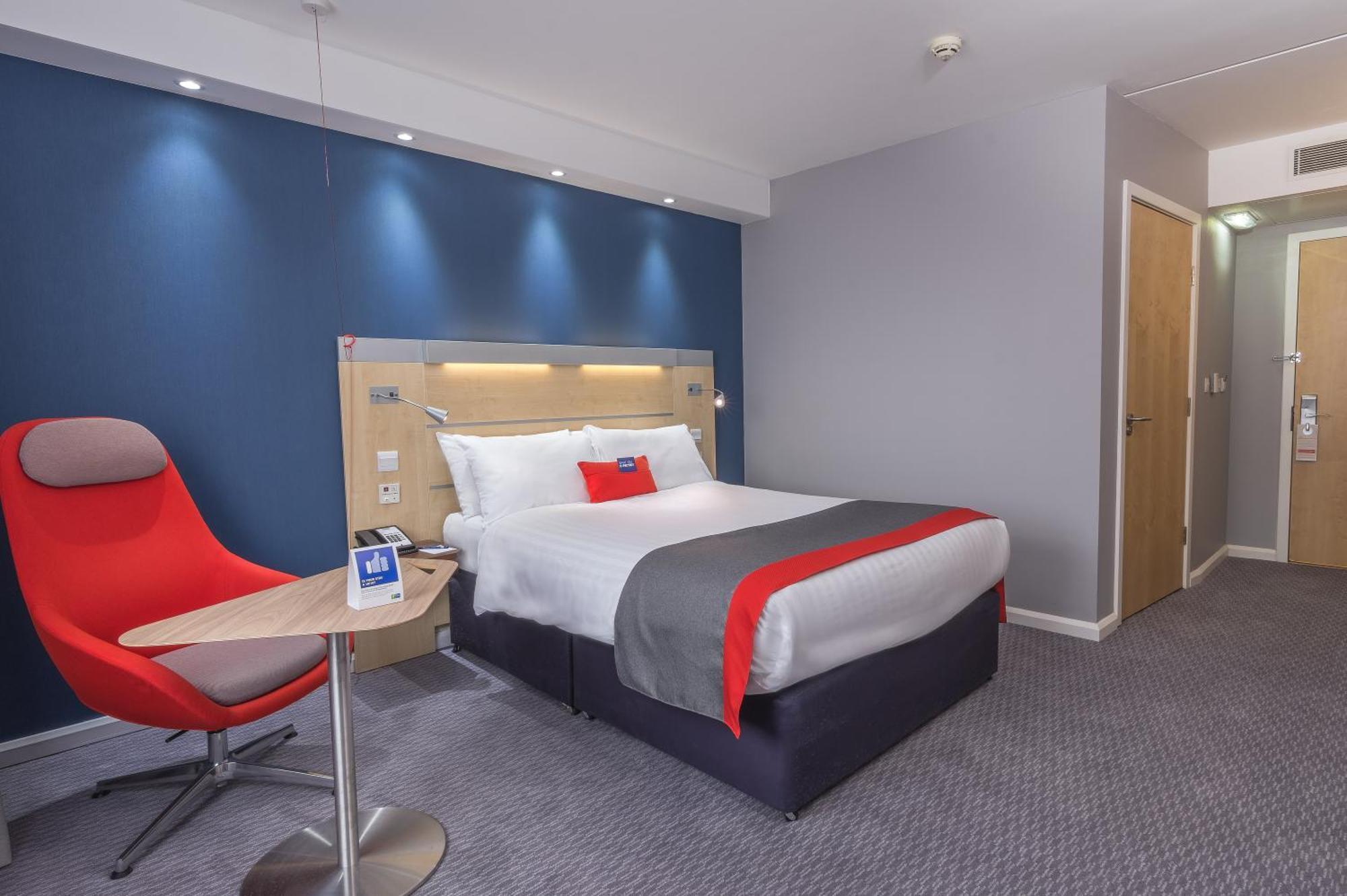 Standard Double Room with Free Hot Breakfast - Accessible