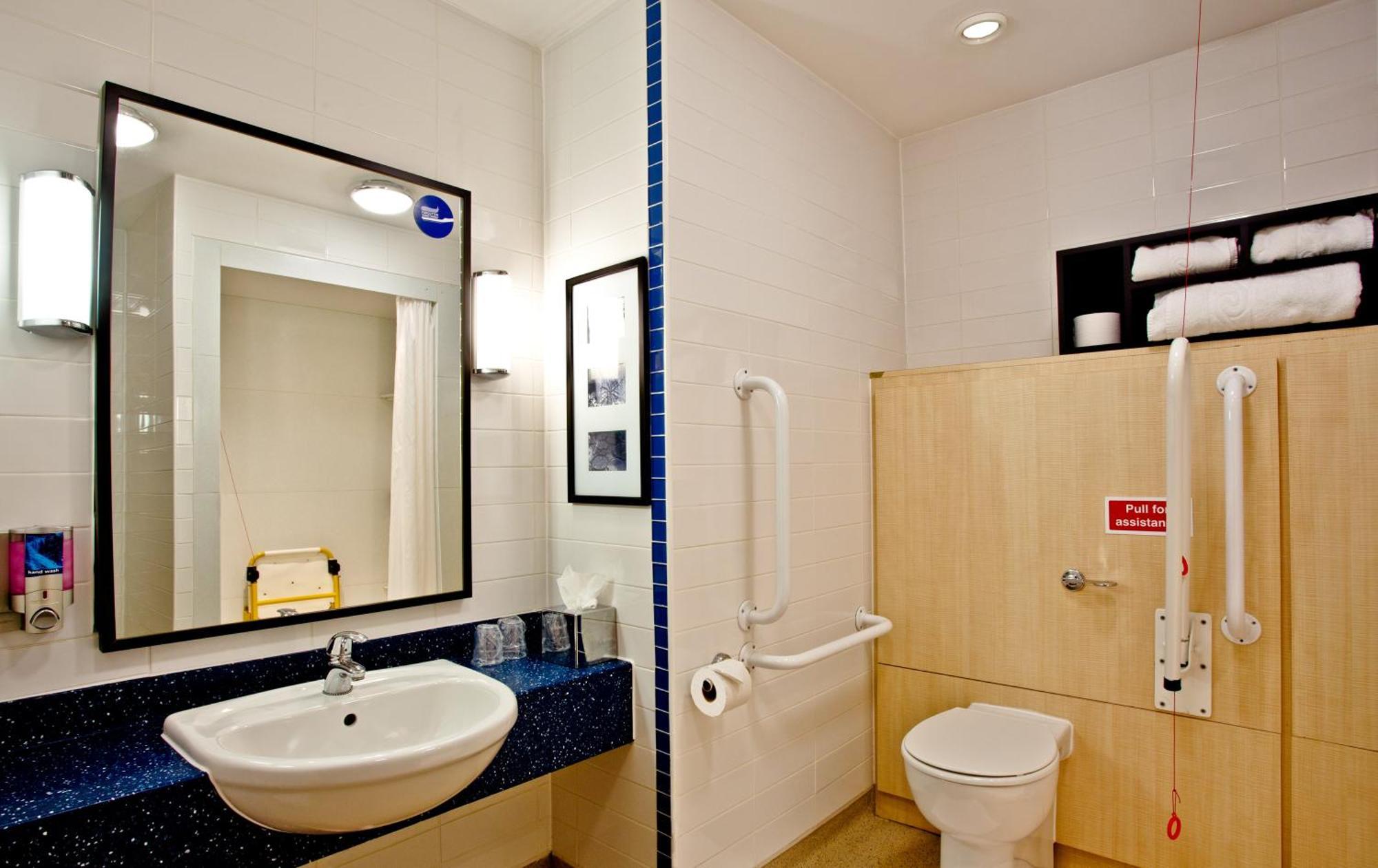 Standard Double Room Hot Accessible