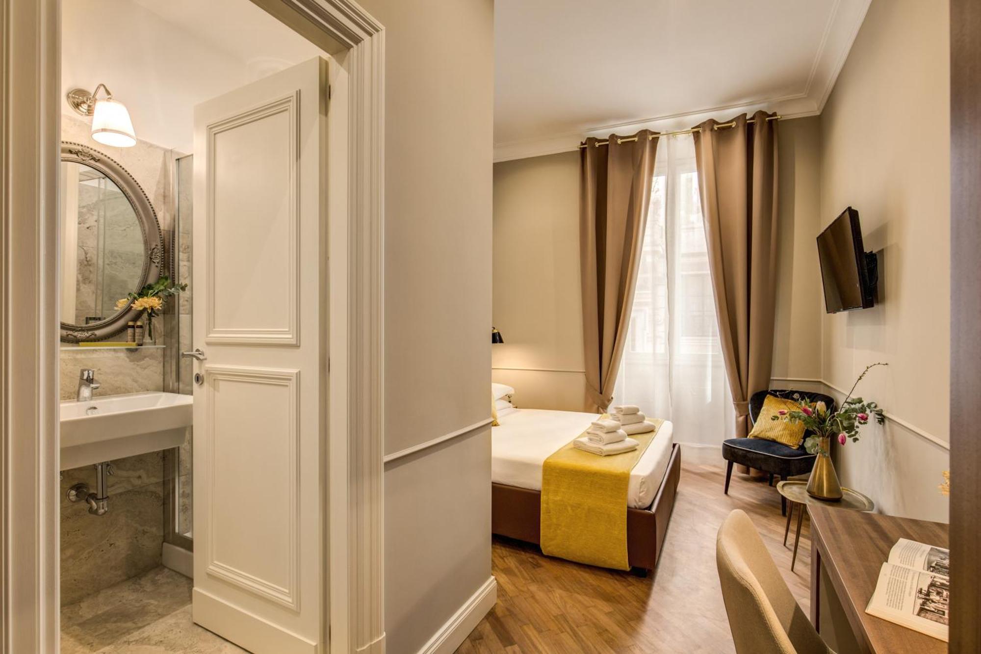 Classic Double Room