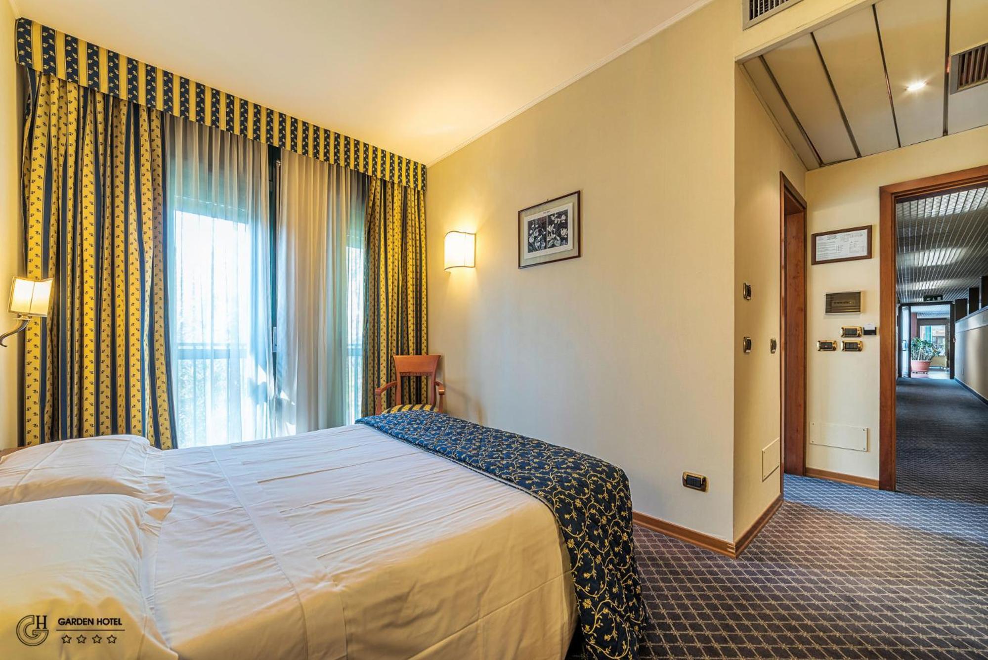 Double or Twin Room Balcony