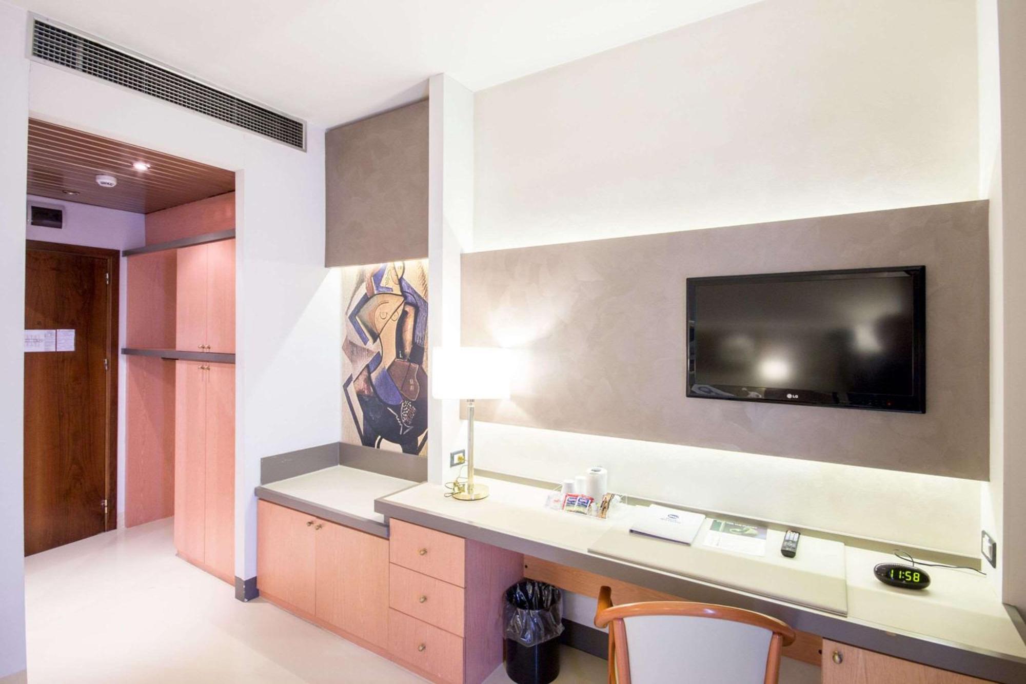 Comfort Plus Family Room