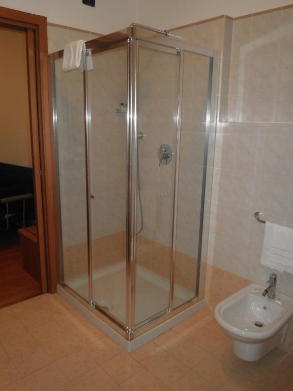 Double or Twin Room,12854172:JPEG