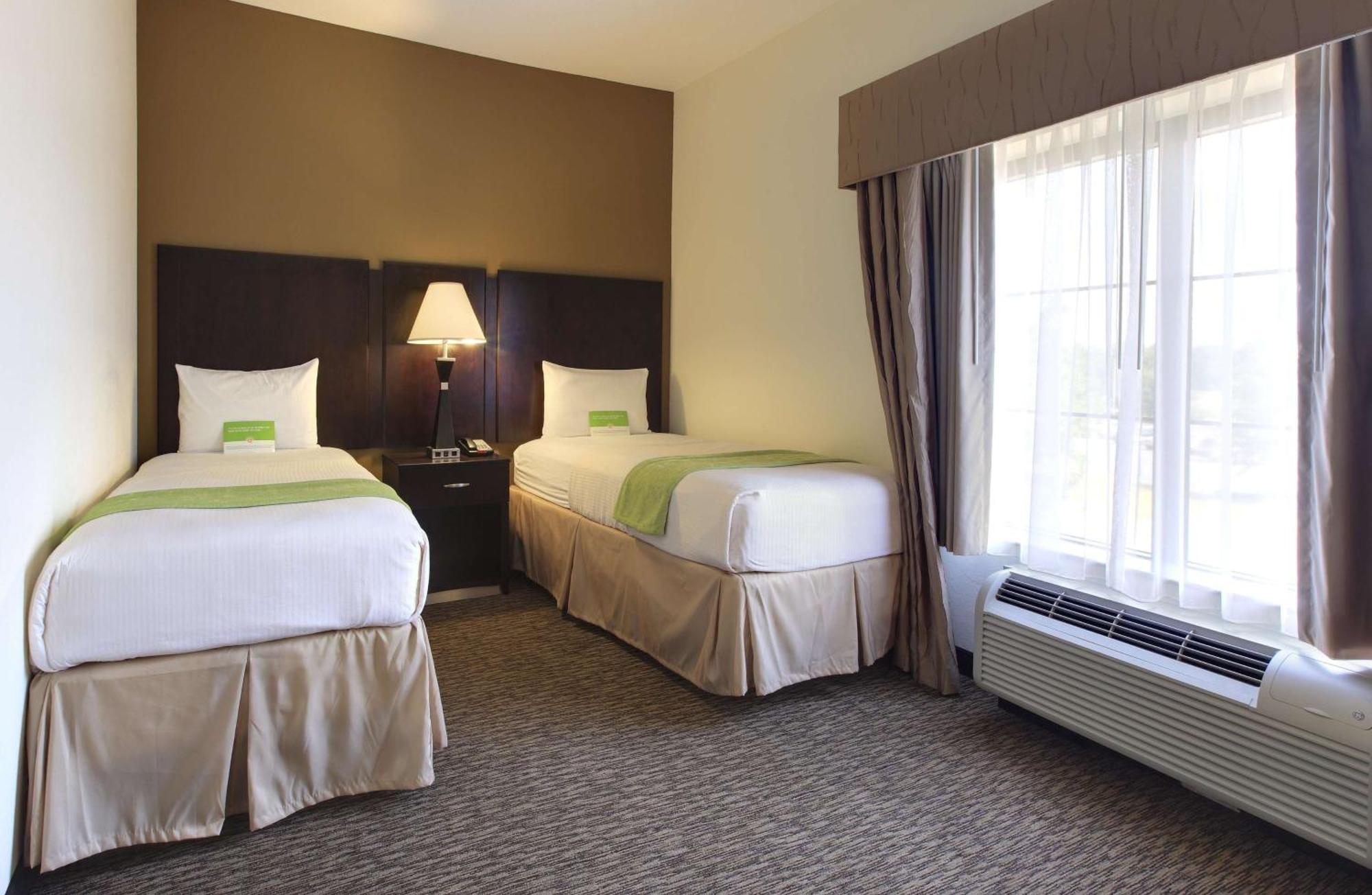 One Bedrooms Family Suite Non Smoking,1280258719:JPEG