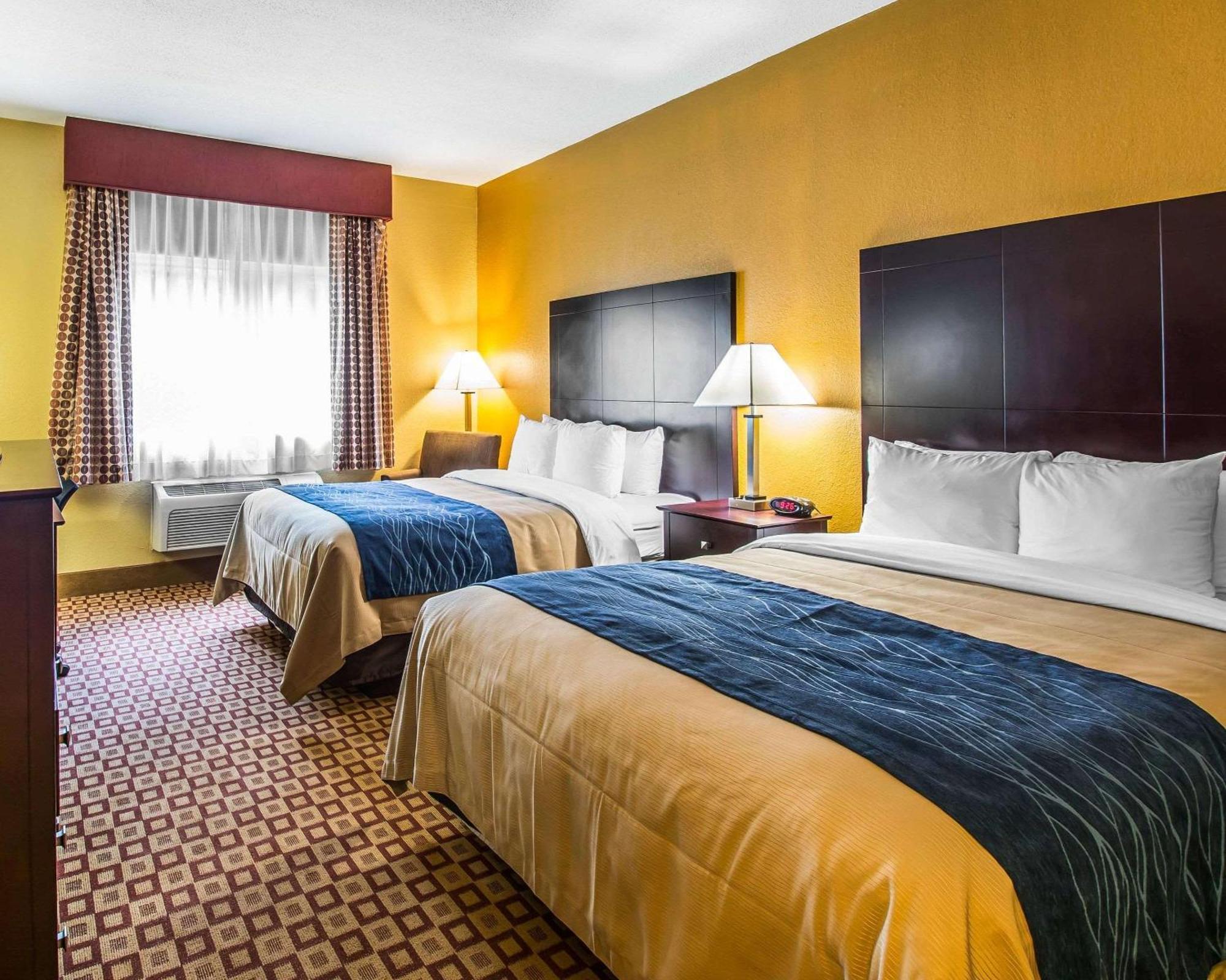 Queen Room with Two Queen Beds - Non-Smoking