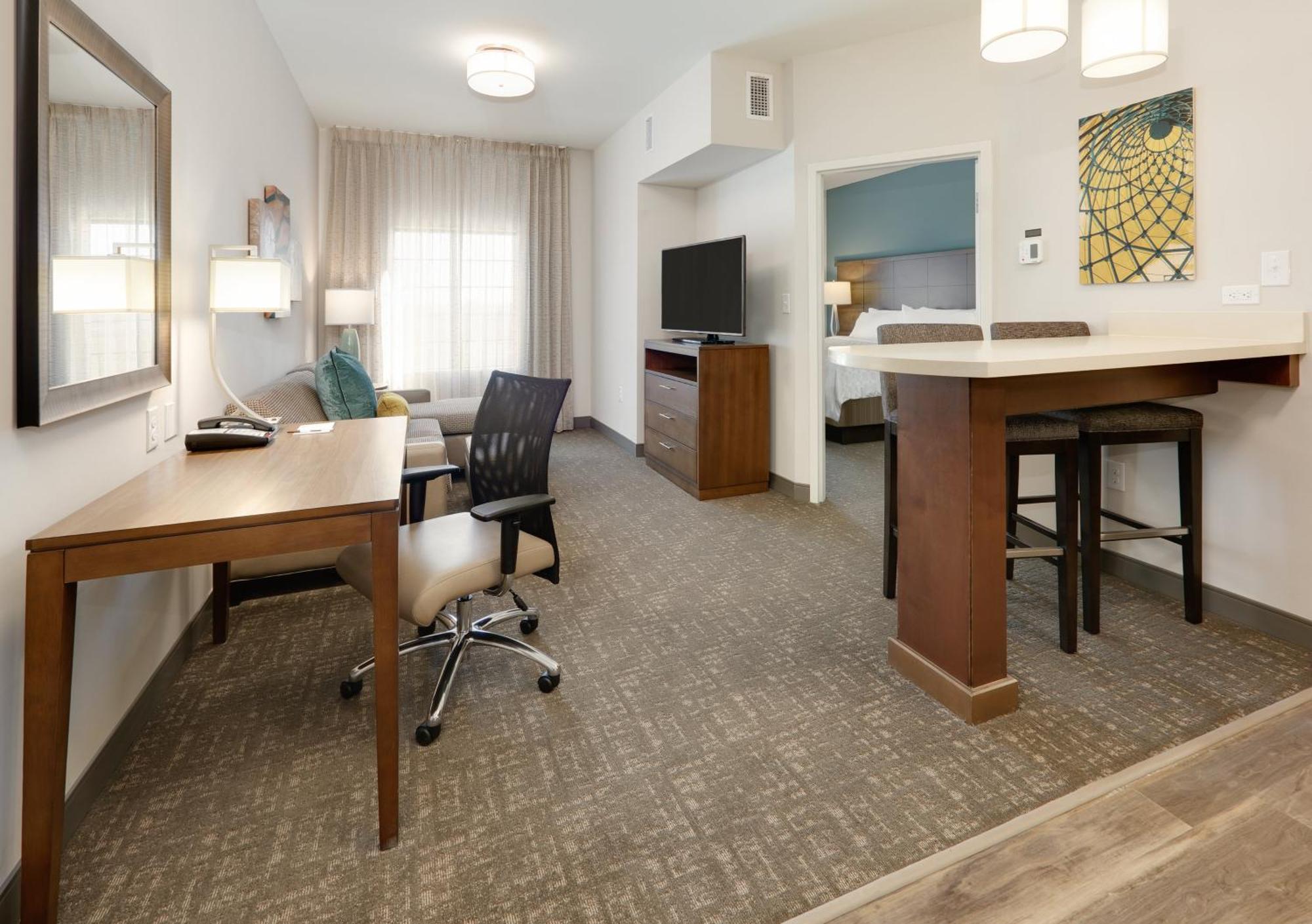 One-Bedroom King Suite